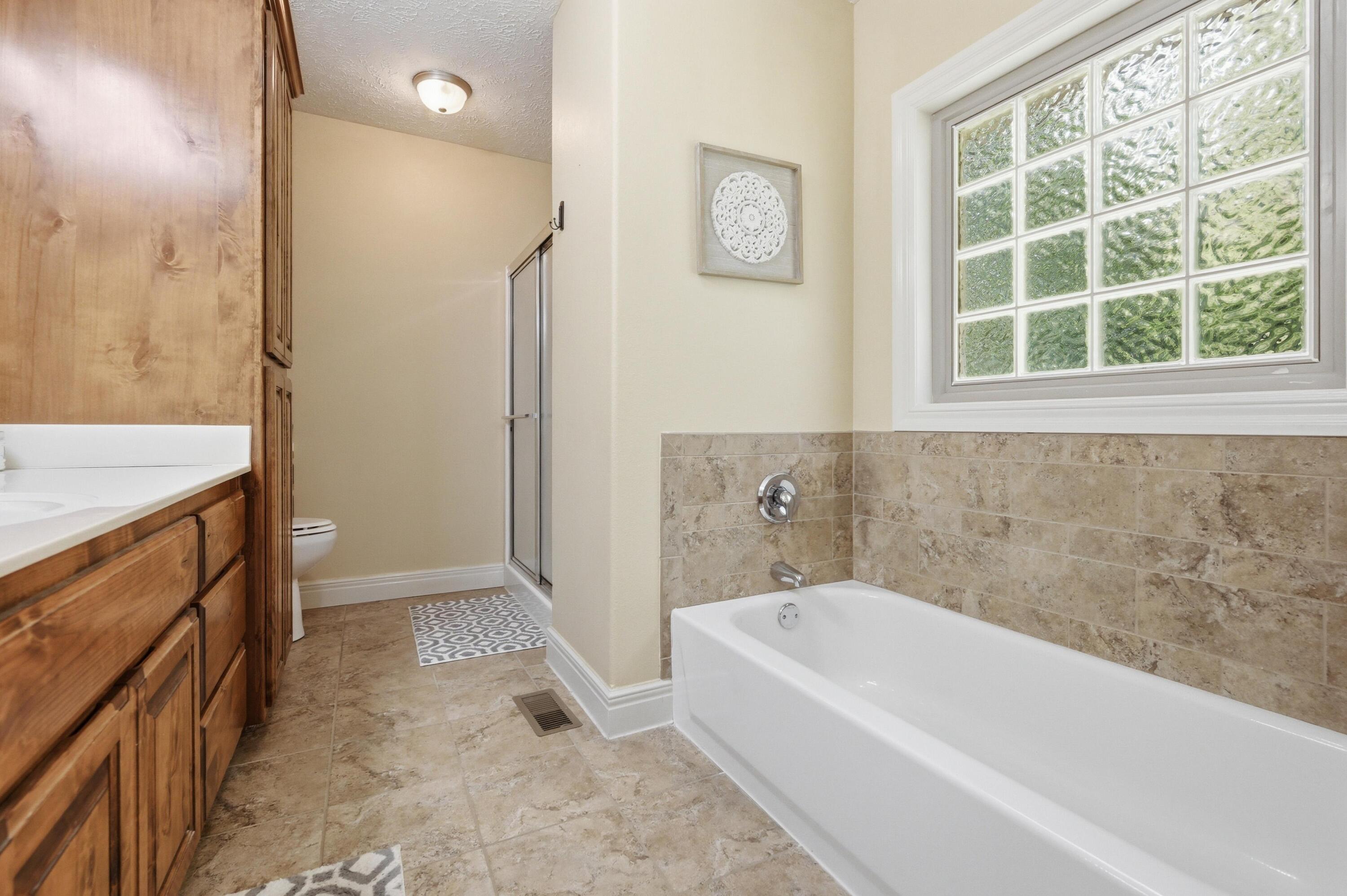 1027 Nickolas Street Property Photo 9