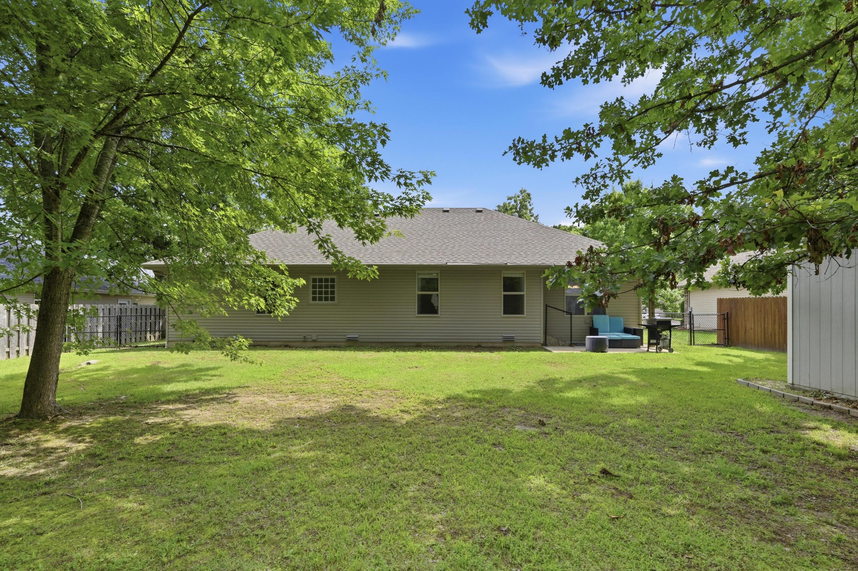 1027 Nickolas Street Property Photo 11
