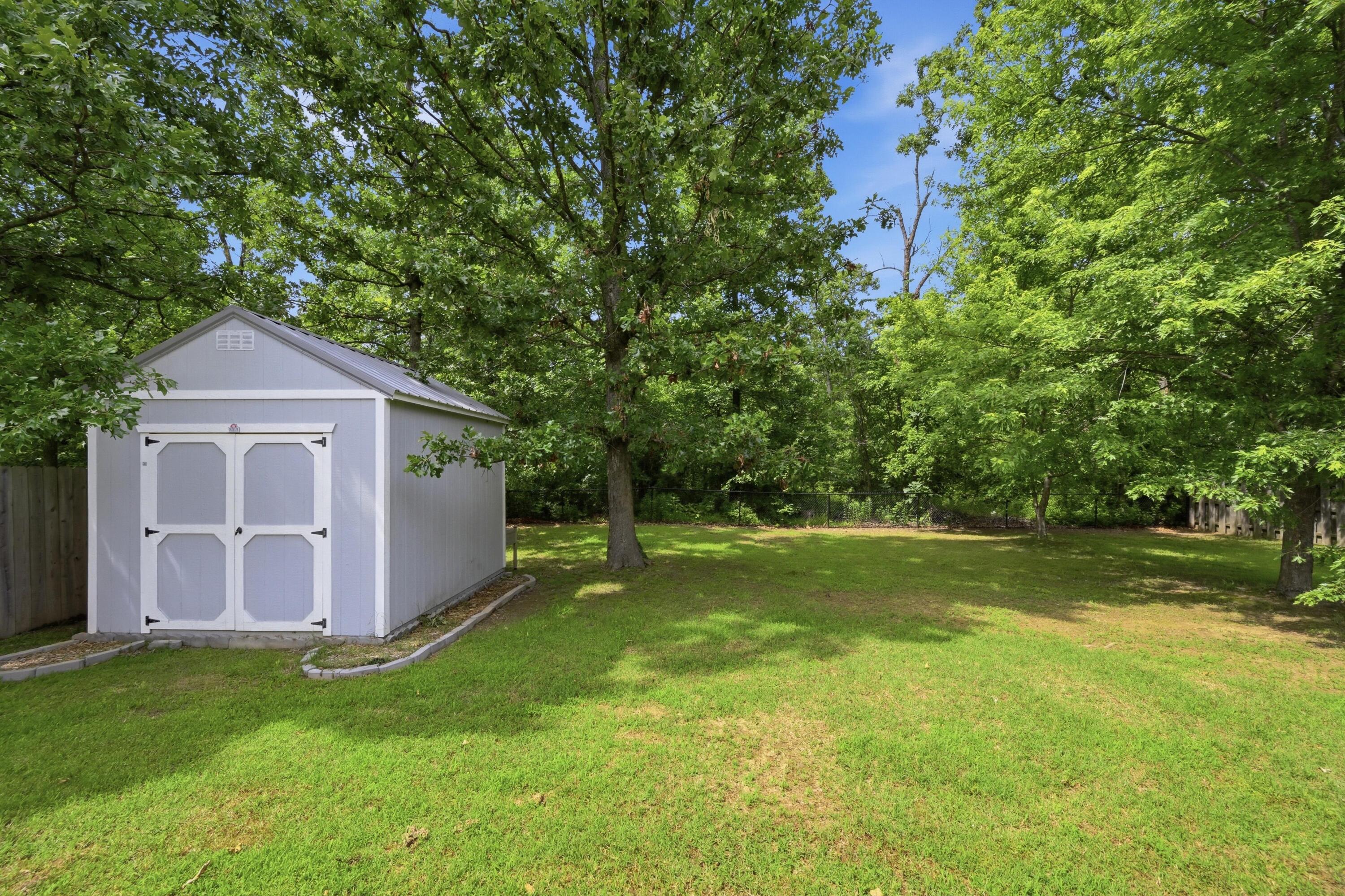 1027 Nickolas Street Property Photo 14