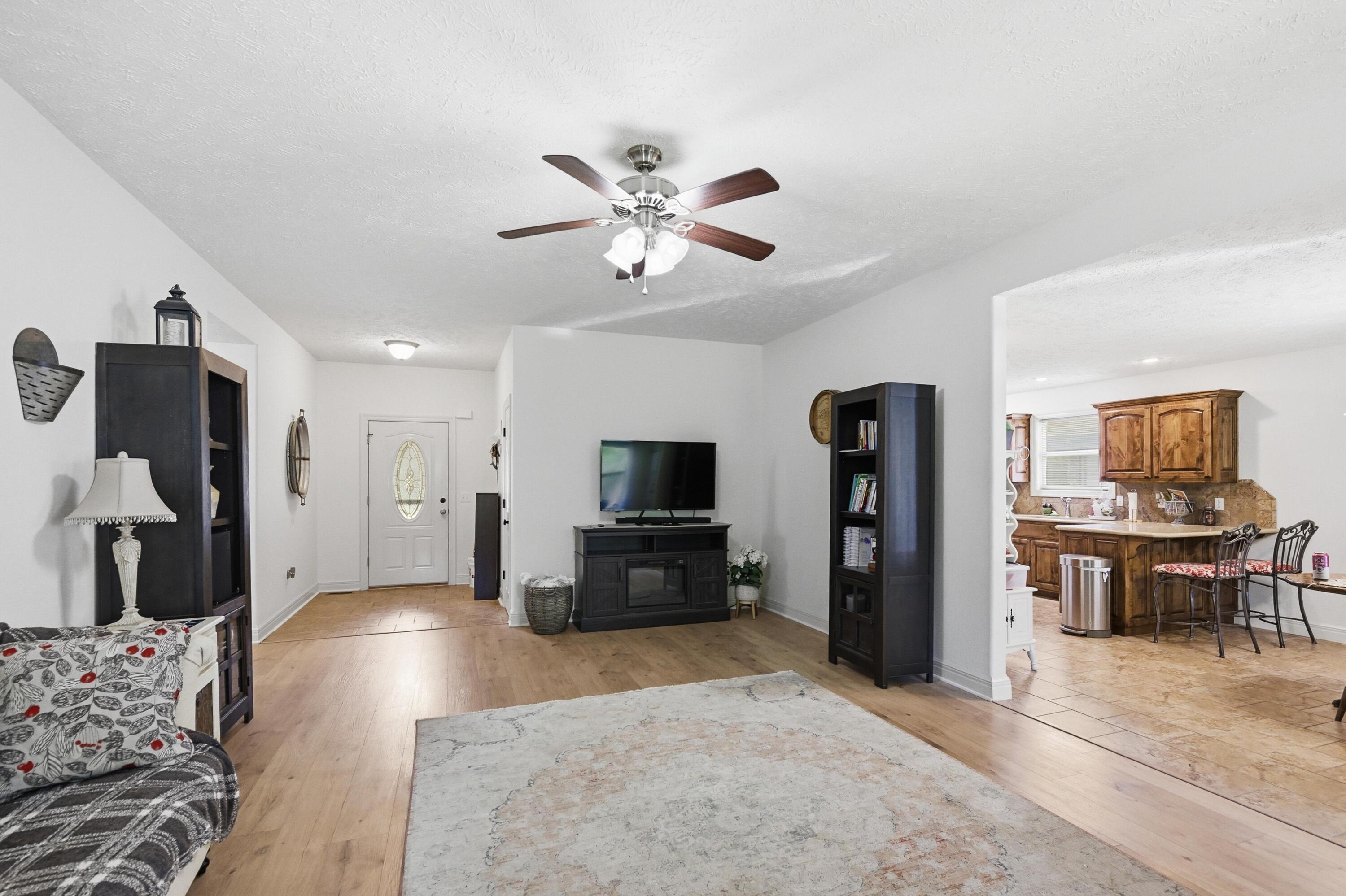 1027 Nickolas Street Property Photo 20