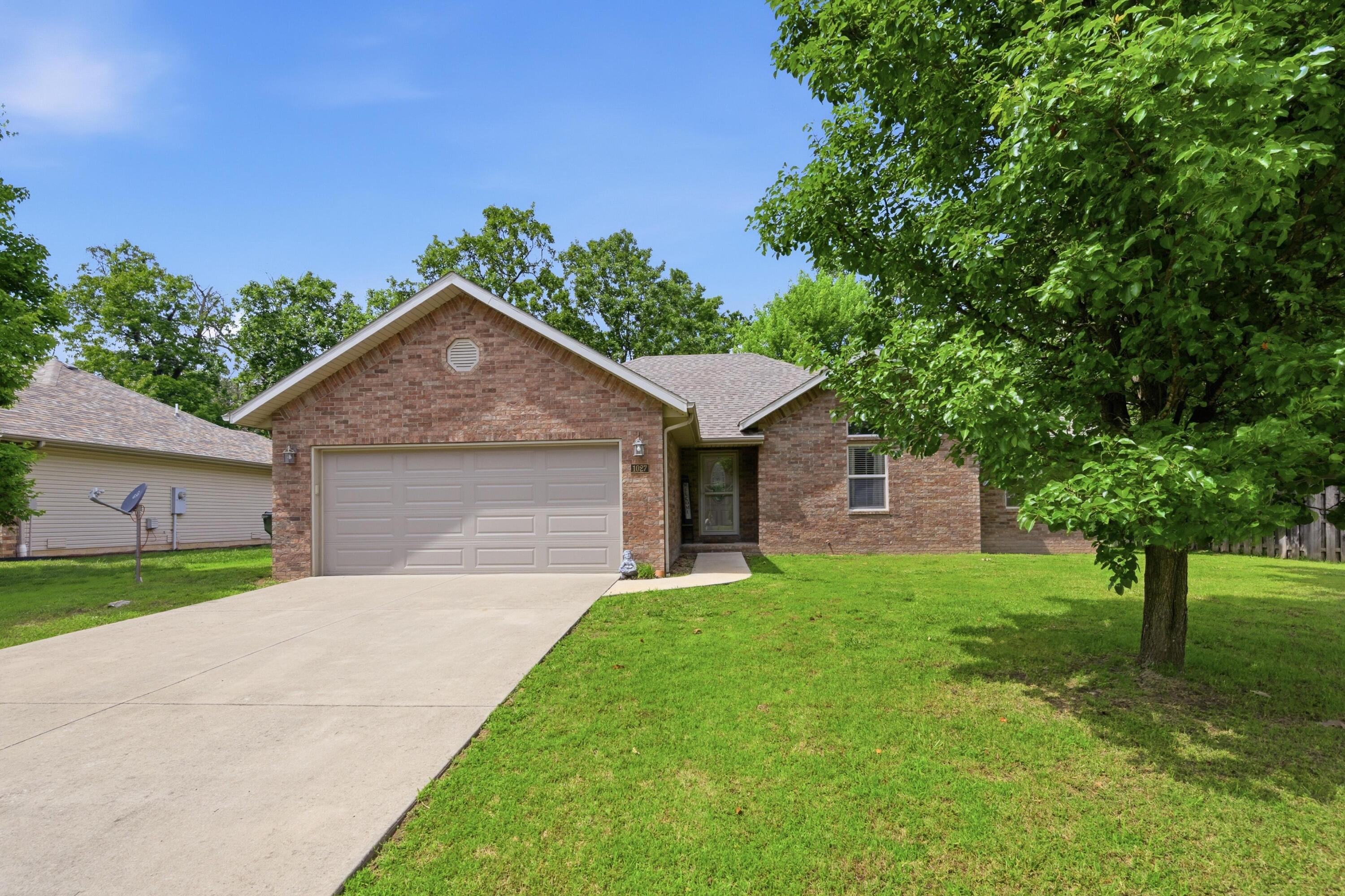 1027 Nickolas Street Property Photo 22