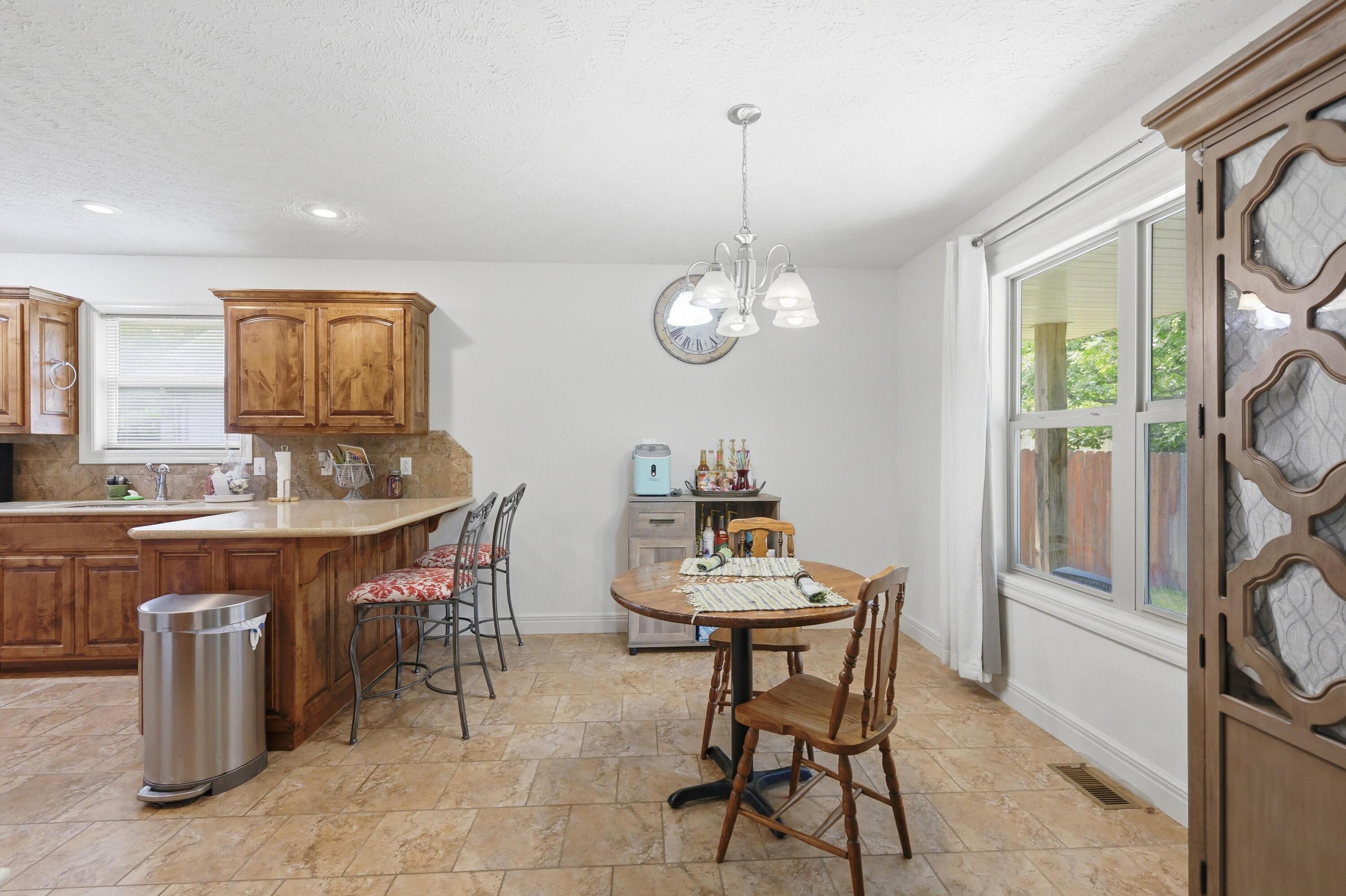 1027 Nickolas Street Property Photo 29