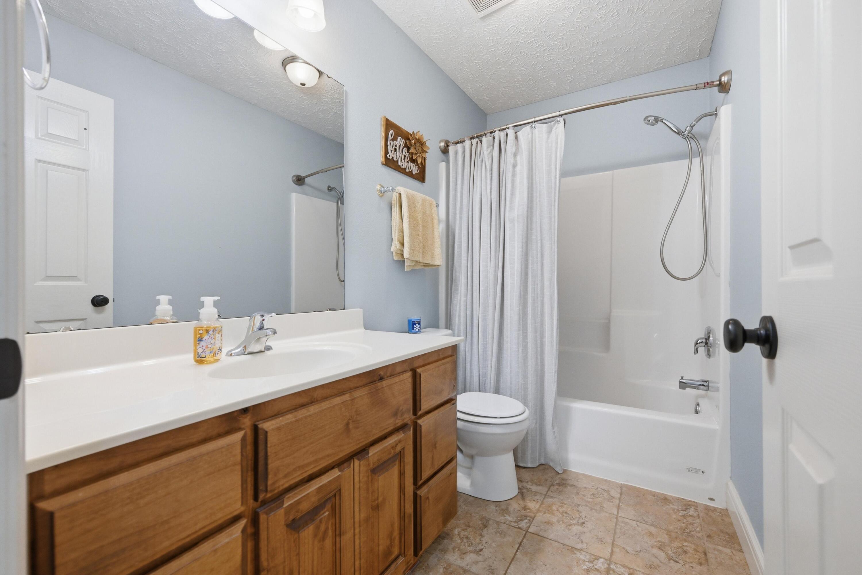 1027 Nickolas Street Property Photo 31