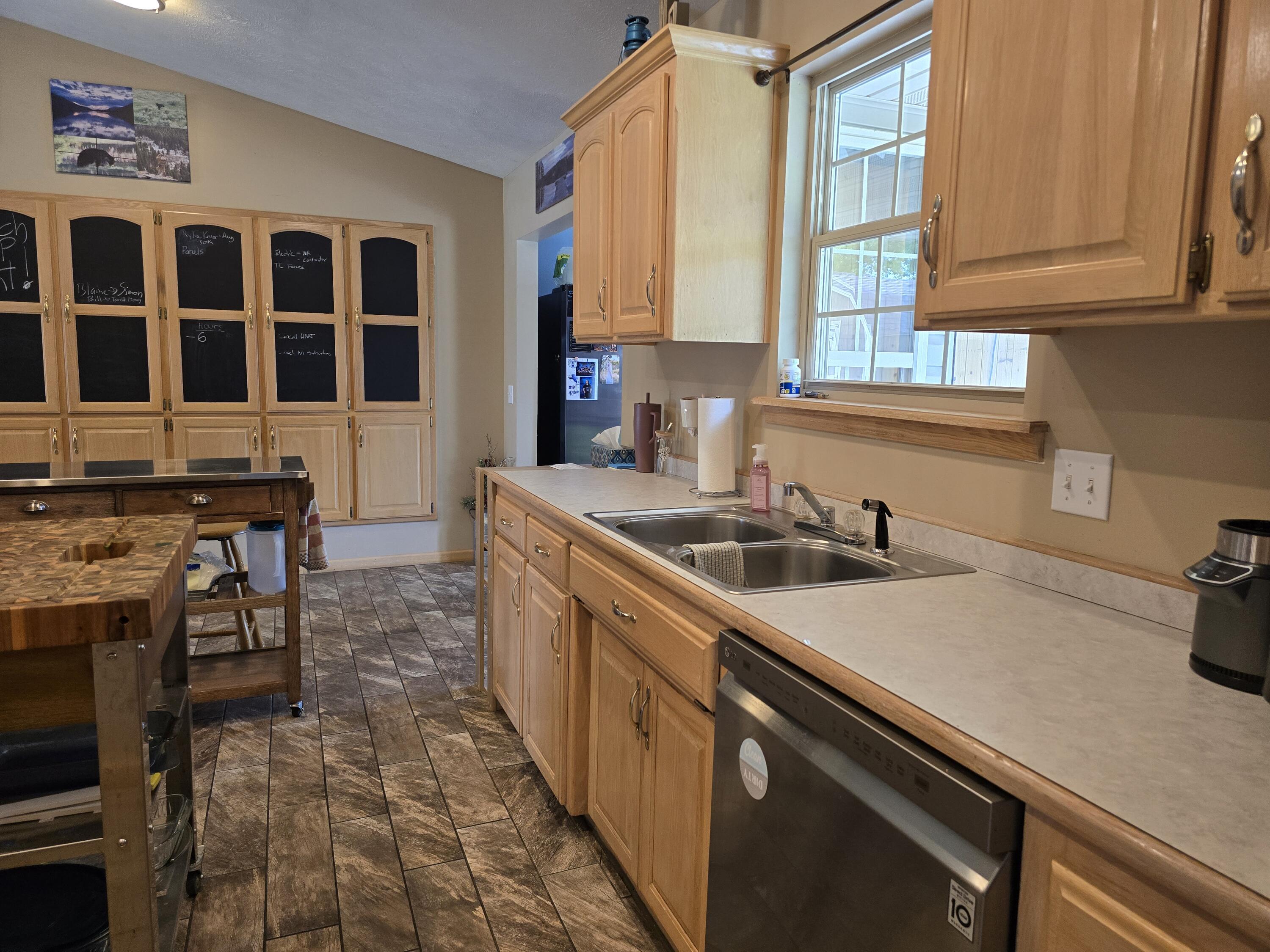 514 Guthery Street Property Photo 11