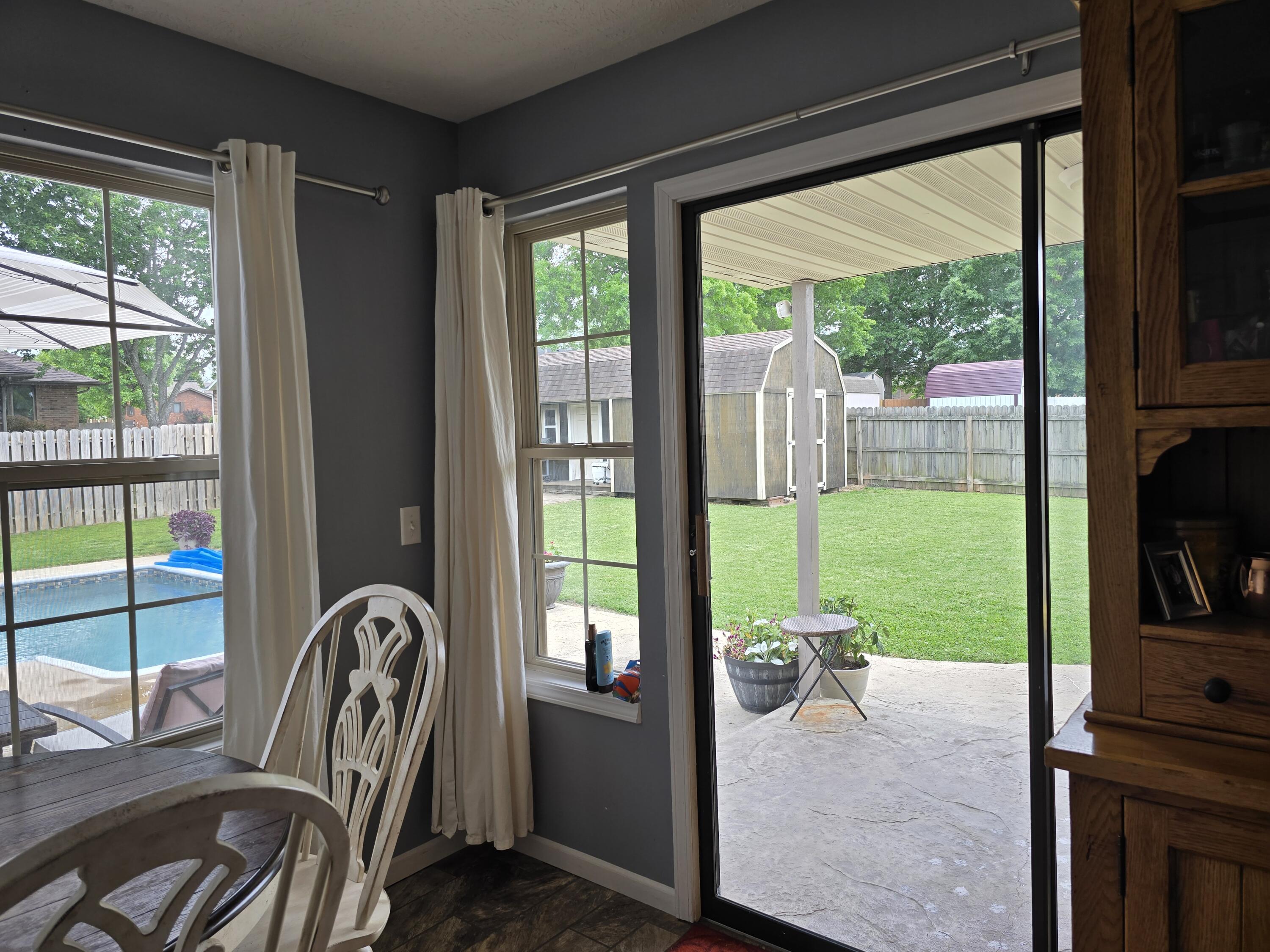 514 Guthery Street Property Photo 32