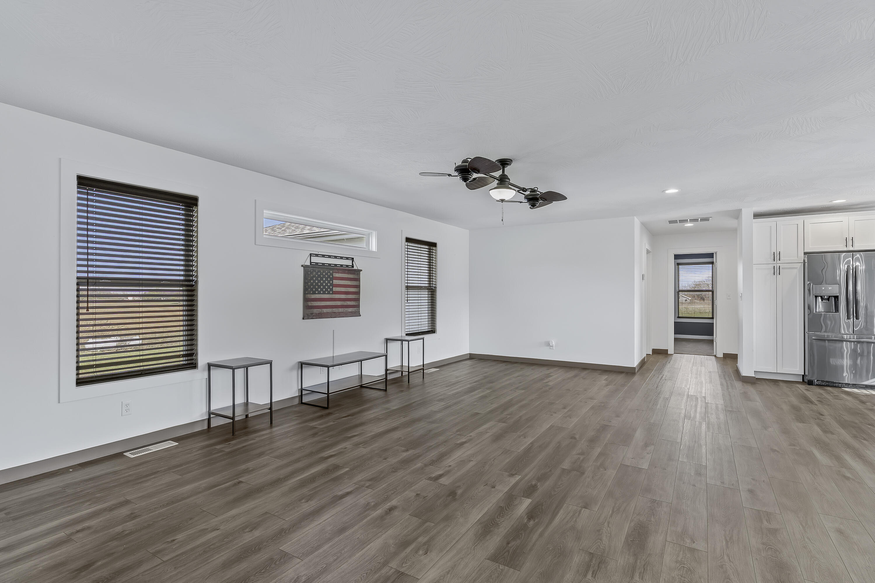 1000 West Miller Street Property Photo 13