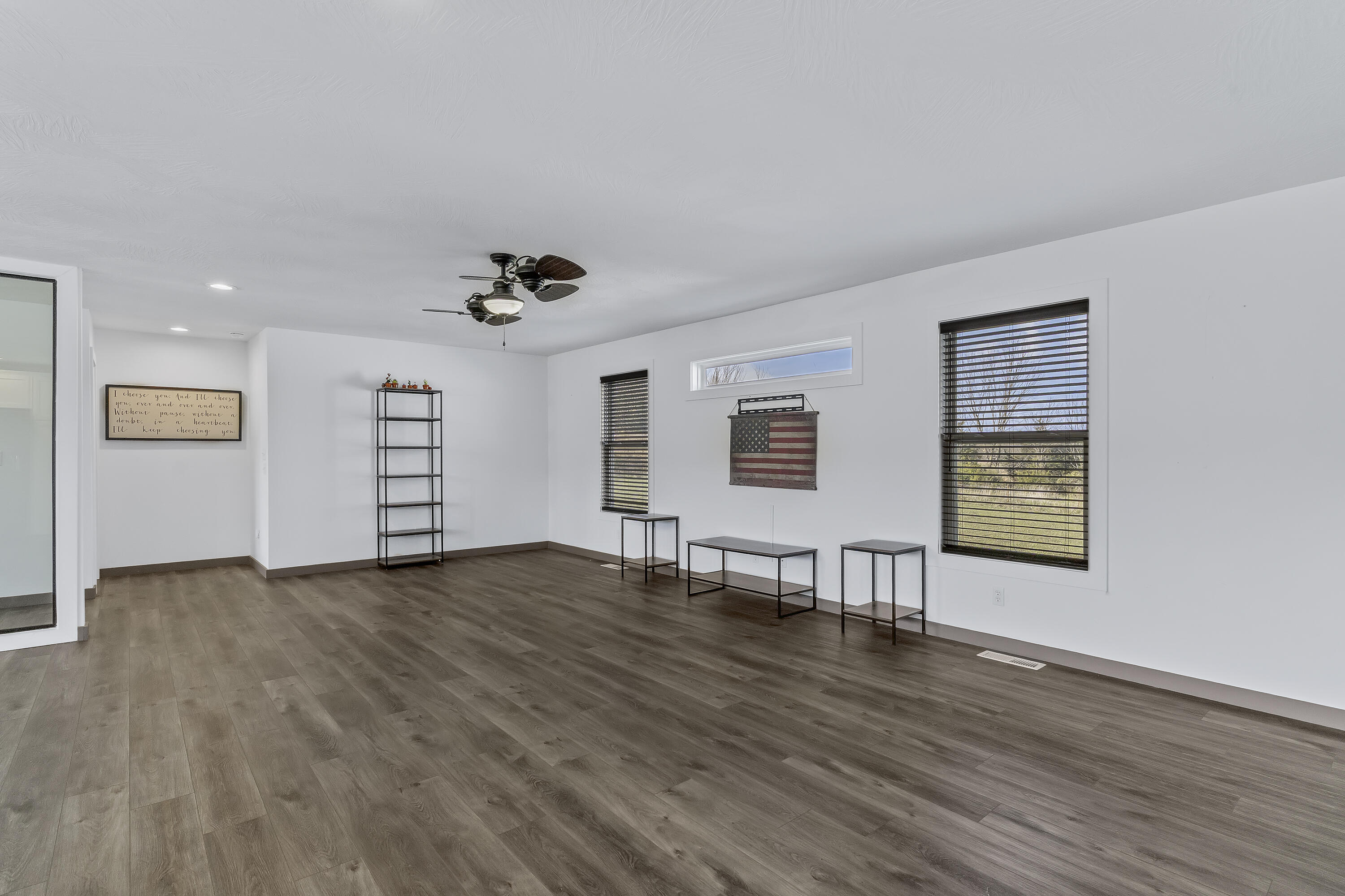 1000 West Miller Street Property Photo 17
