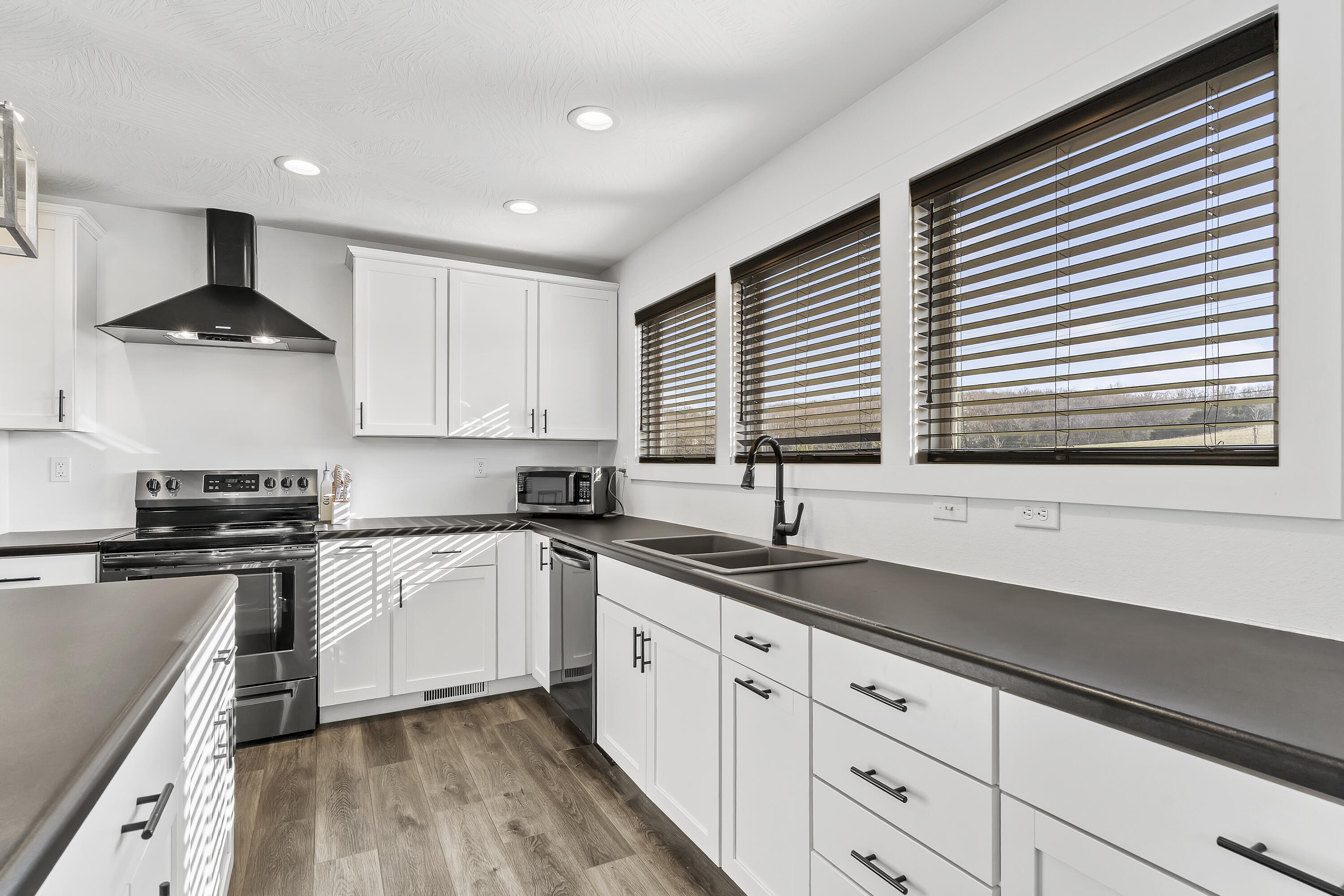 1000 West Miller Street Property Photo 26