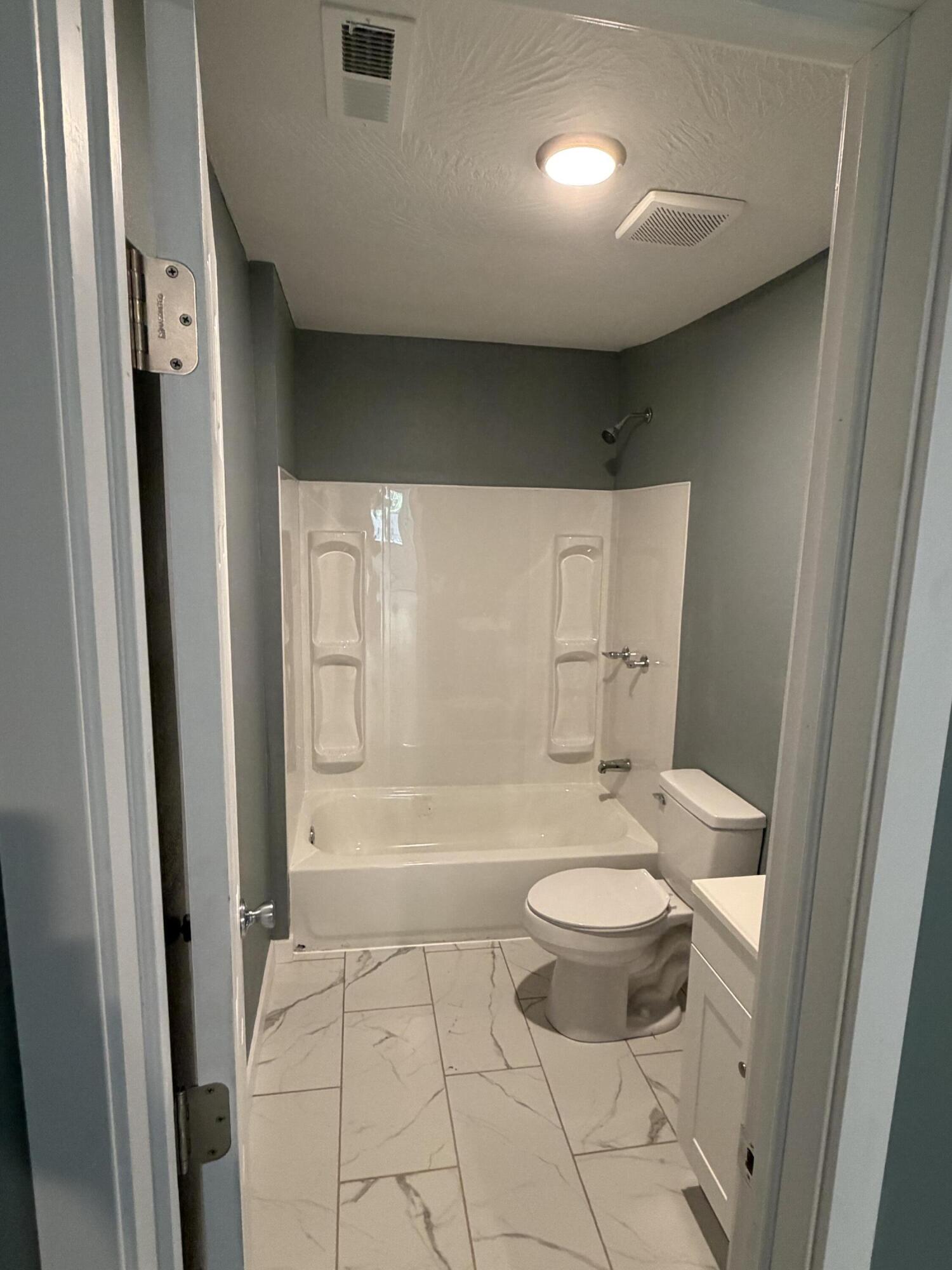 305 East Rock Street Property Photo 18