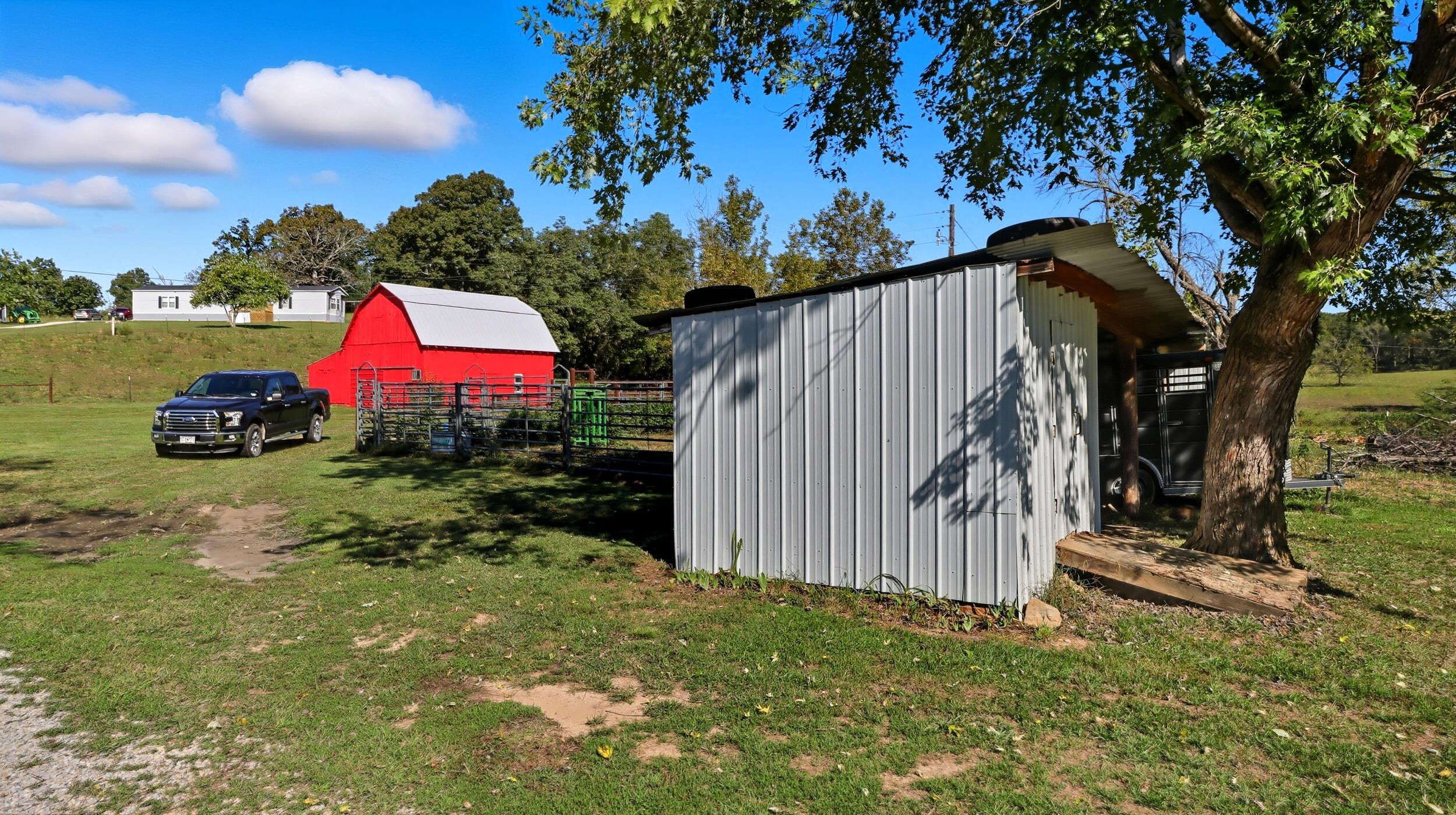 1283 County Road 7320 Property Photo 15