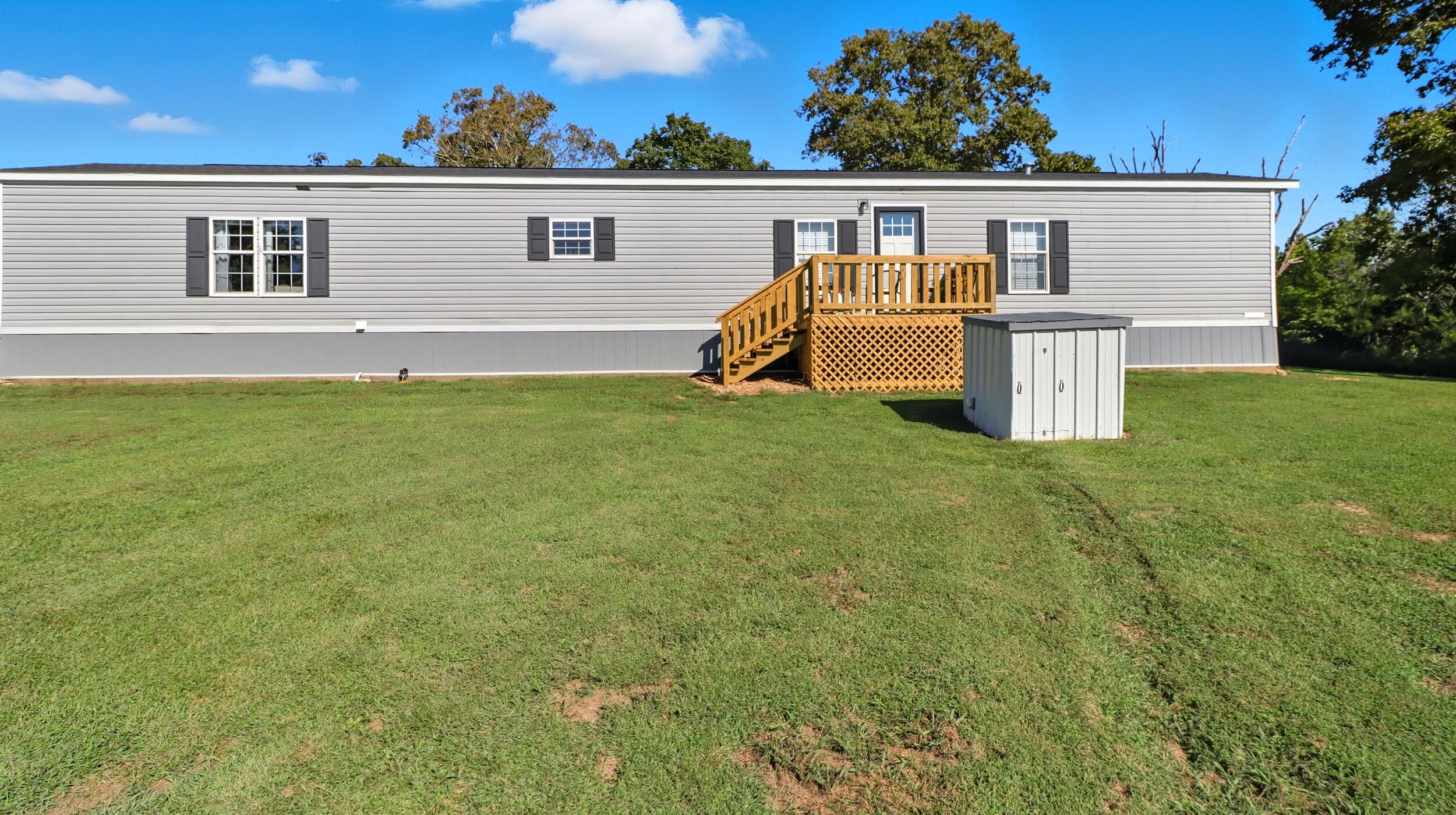1283 County Road 7320 Property Photo 18