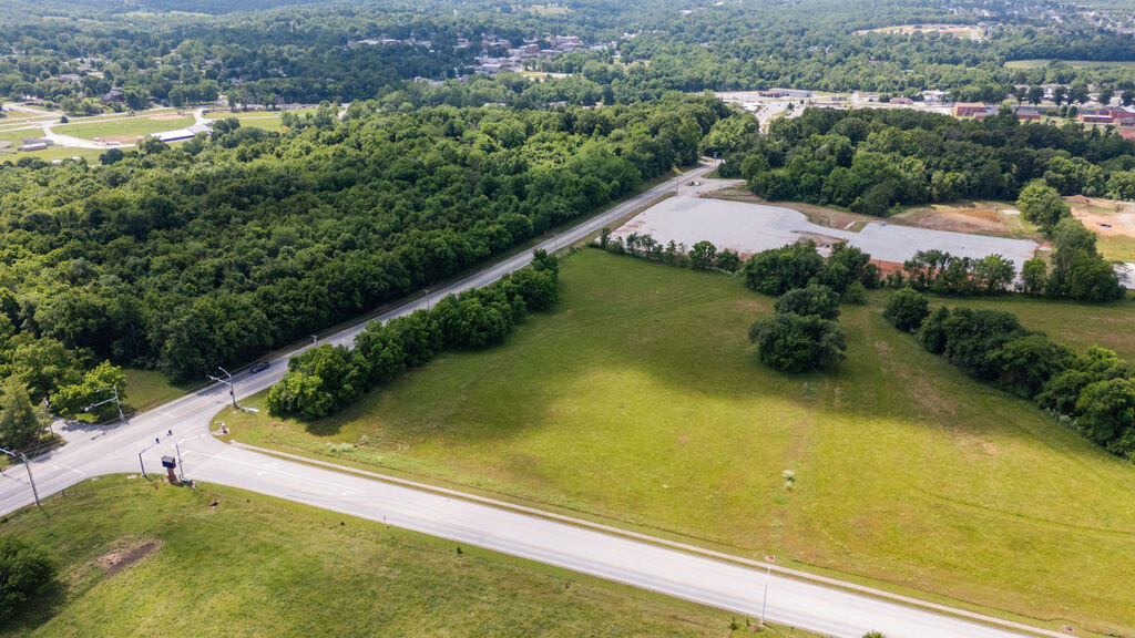1601 North State Nn Highway Property Photo 4