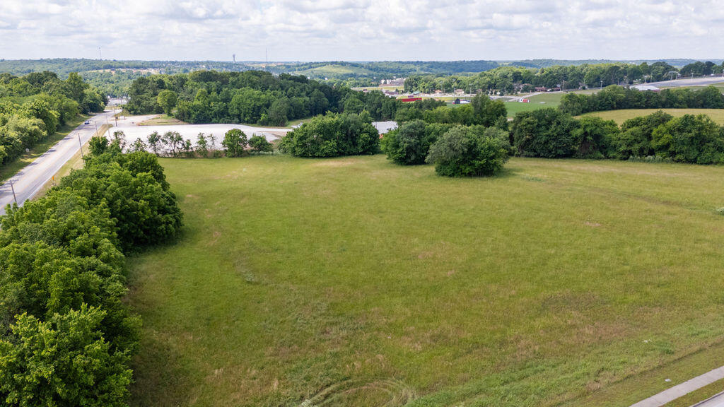 1601 North State Nn Highway Property Photo 7