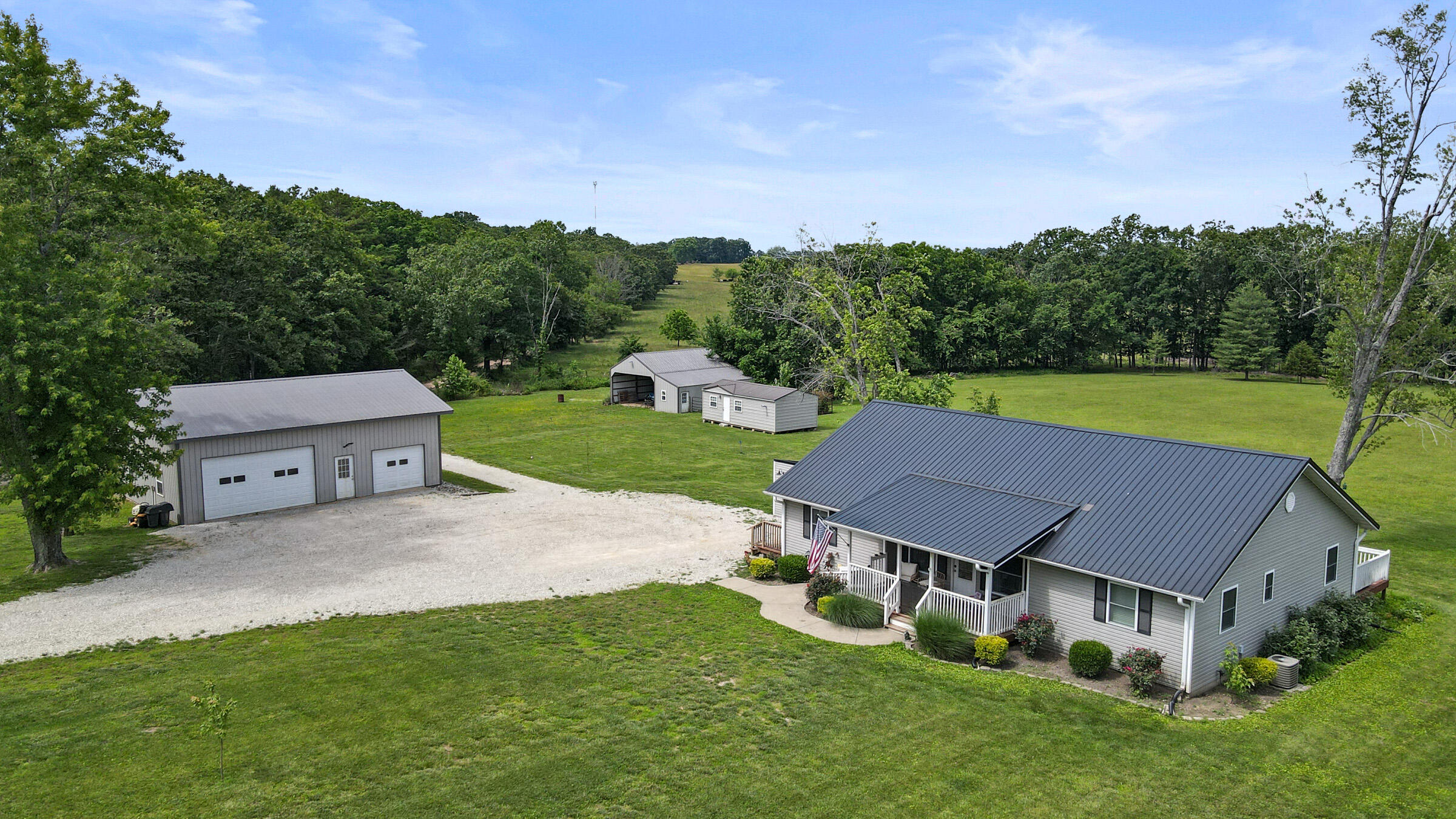 4427 Steelman Road Property Photo 1