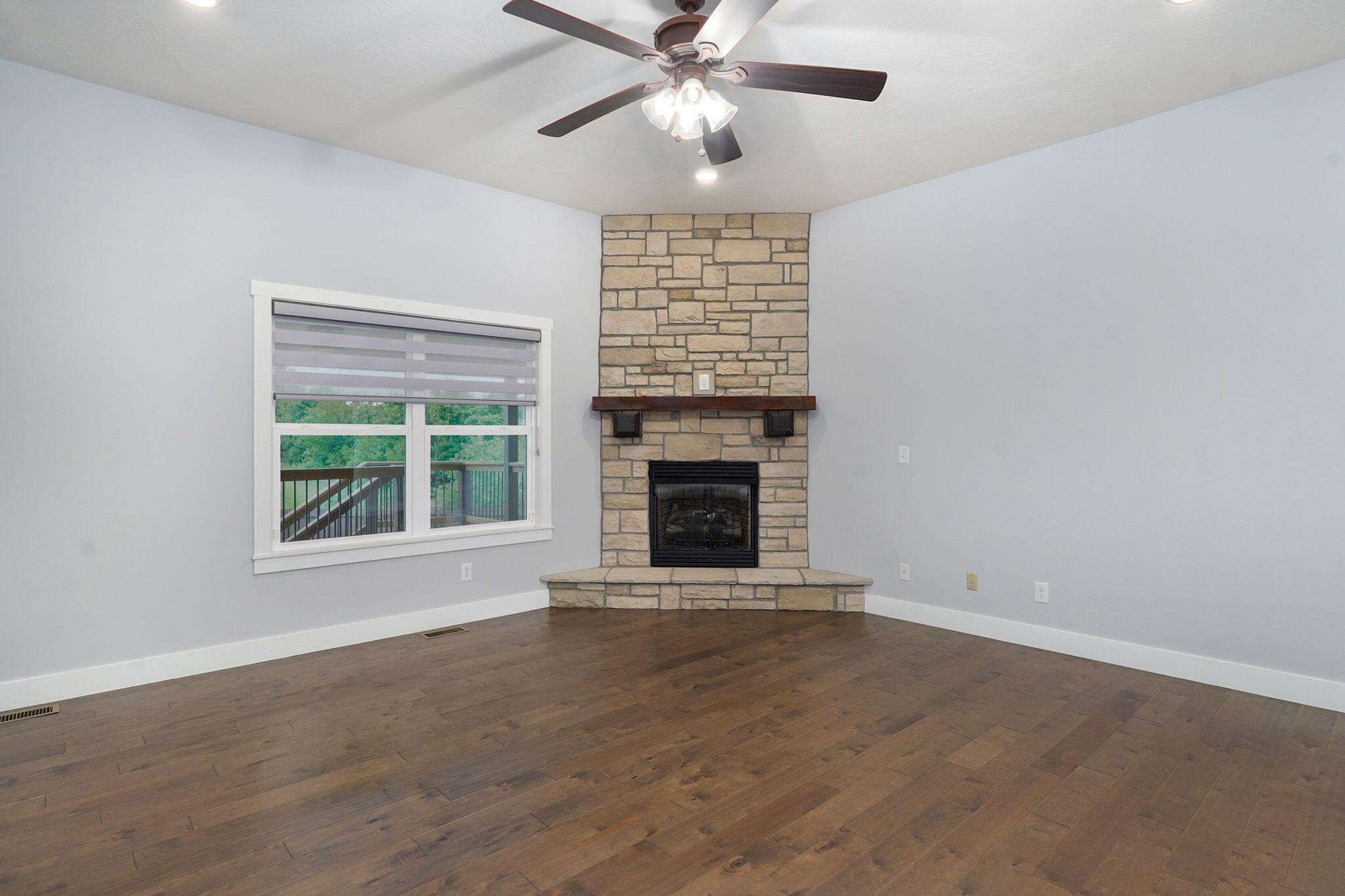 4787 Marseille Street Property Photo 7
