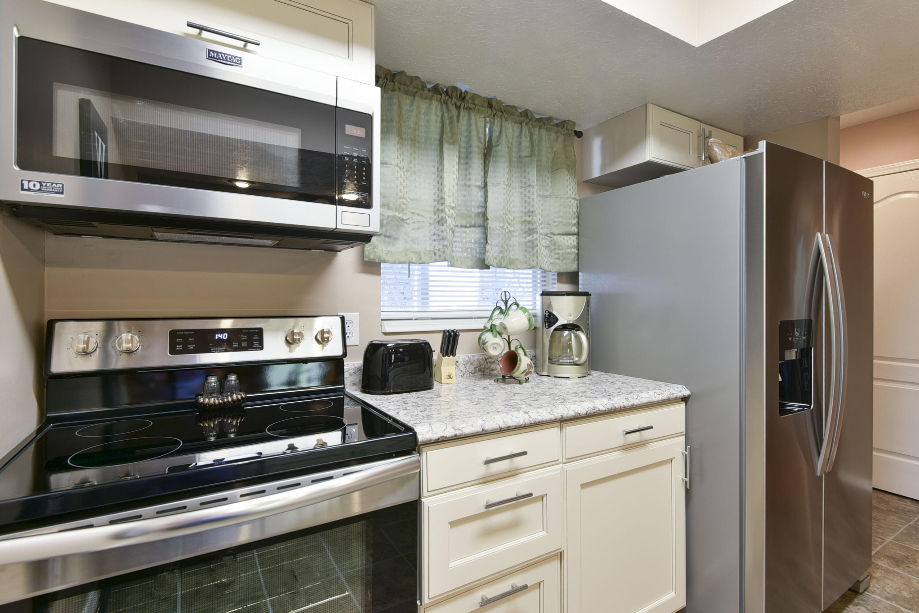 150 The Bluffs 7 Property Photo 5