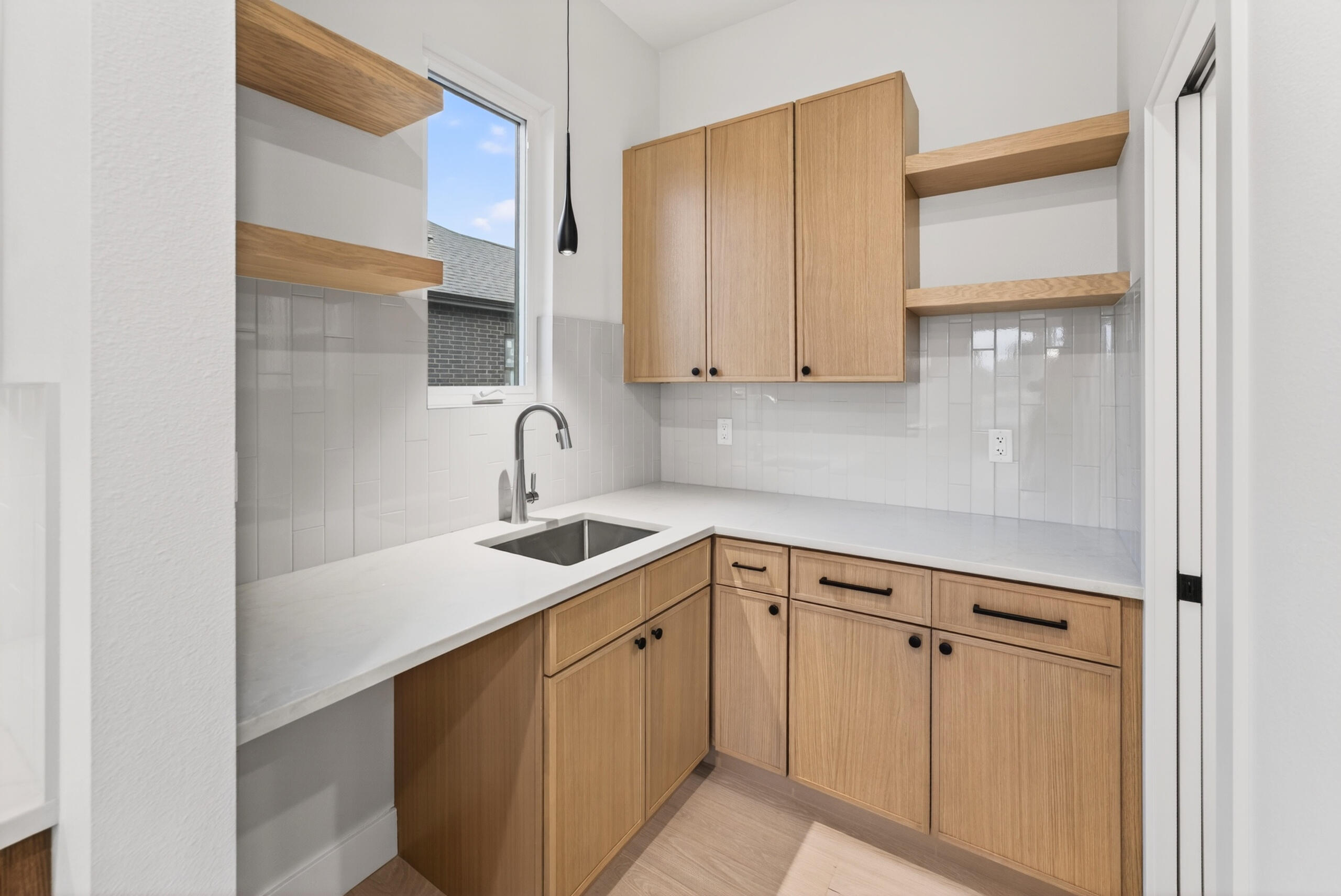 1861 East Skyline Avenue Property Photo 17