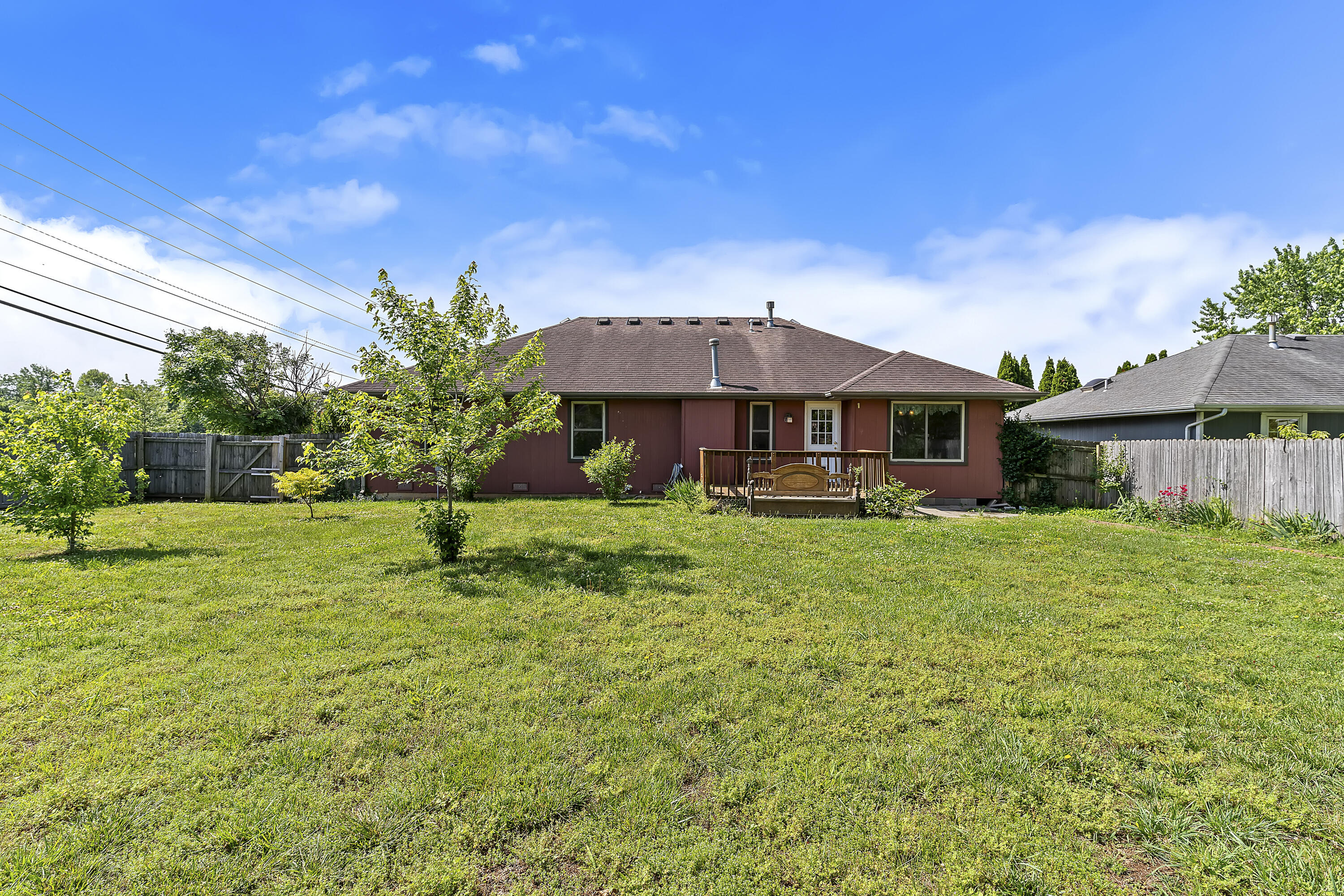 2211 West Deerfield Street Property Photo 33