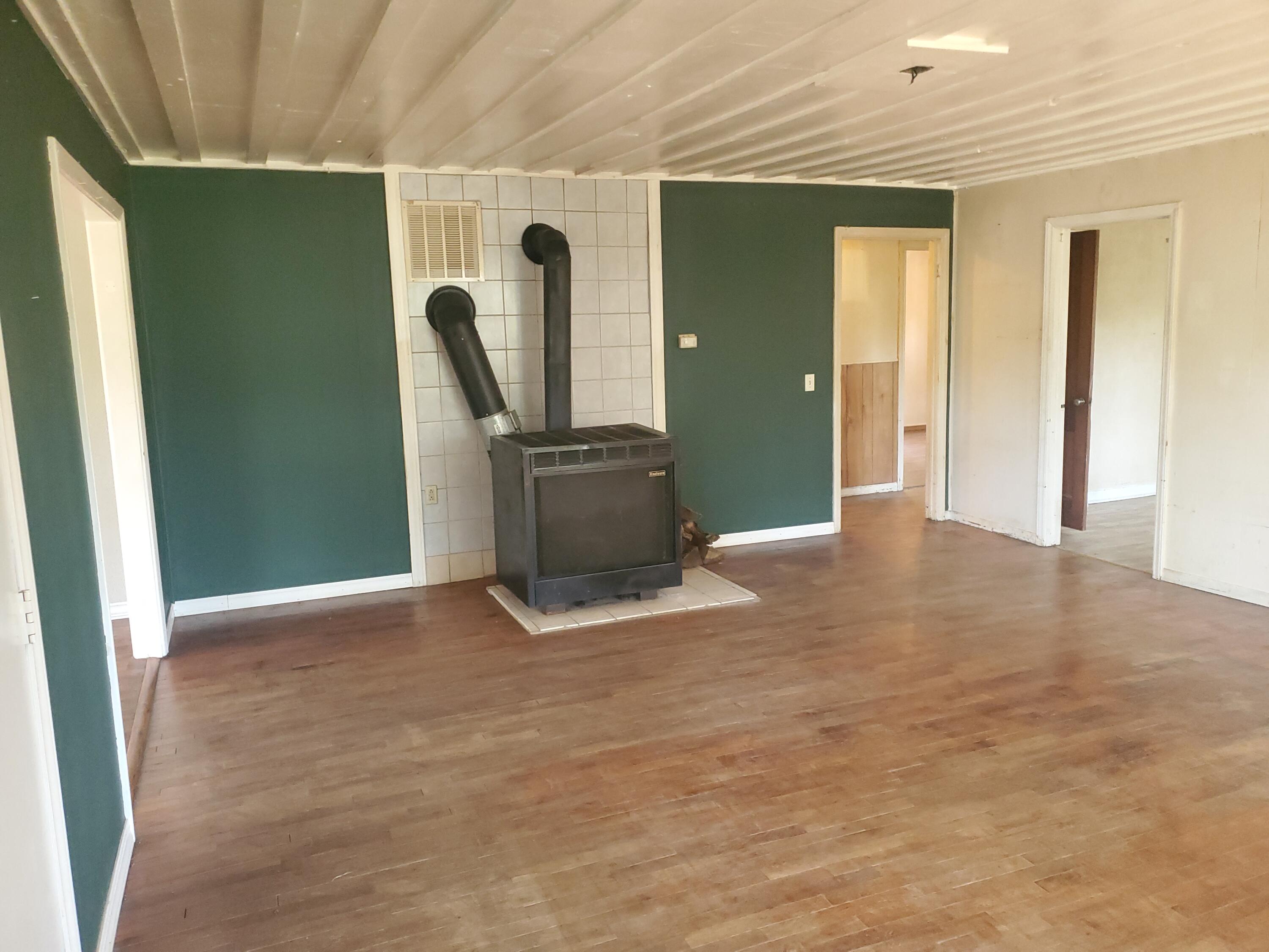 424 Reno Springs Road Property Photo 4