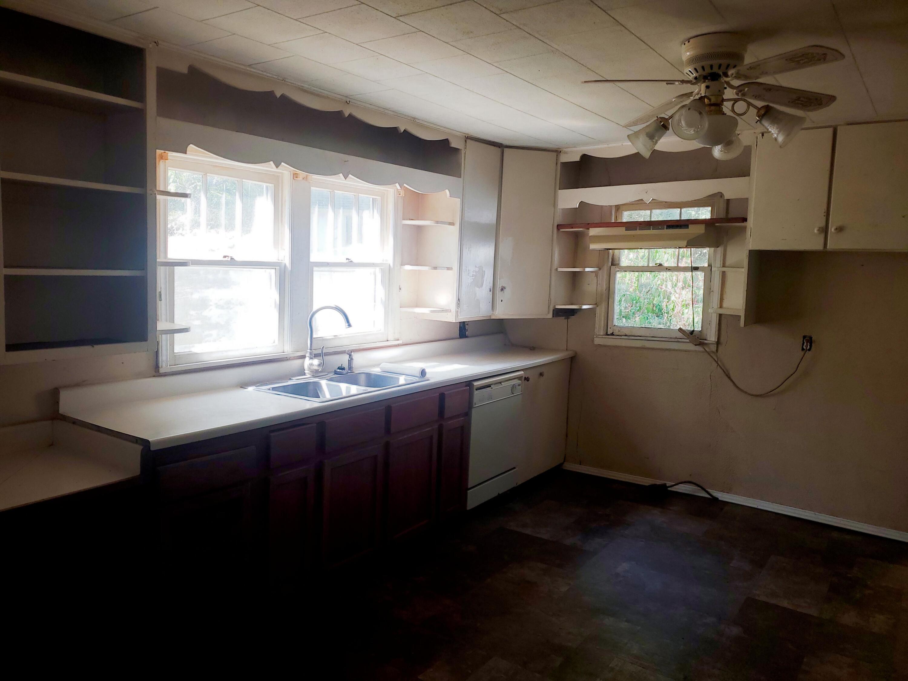 424 Reno Springs Road Property Photo 7