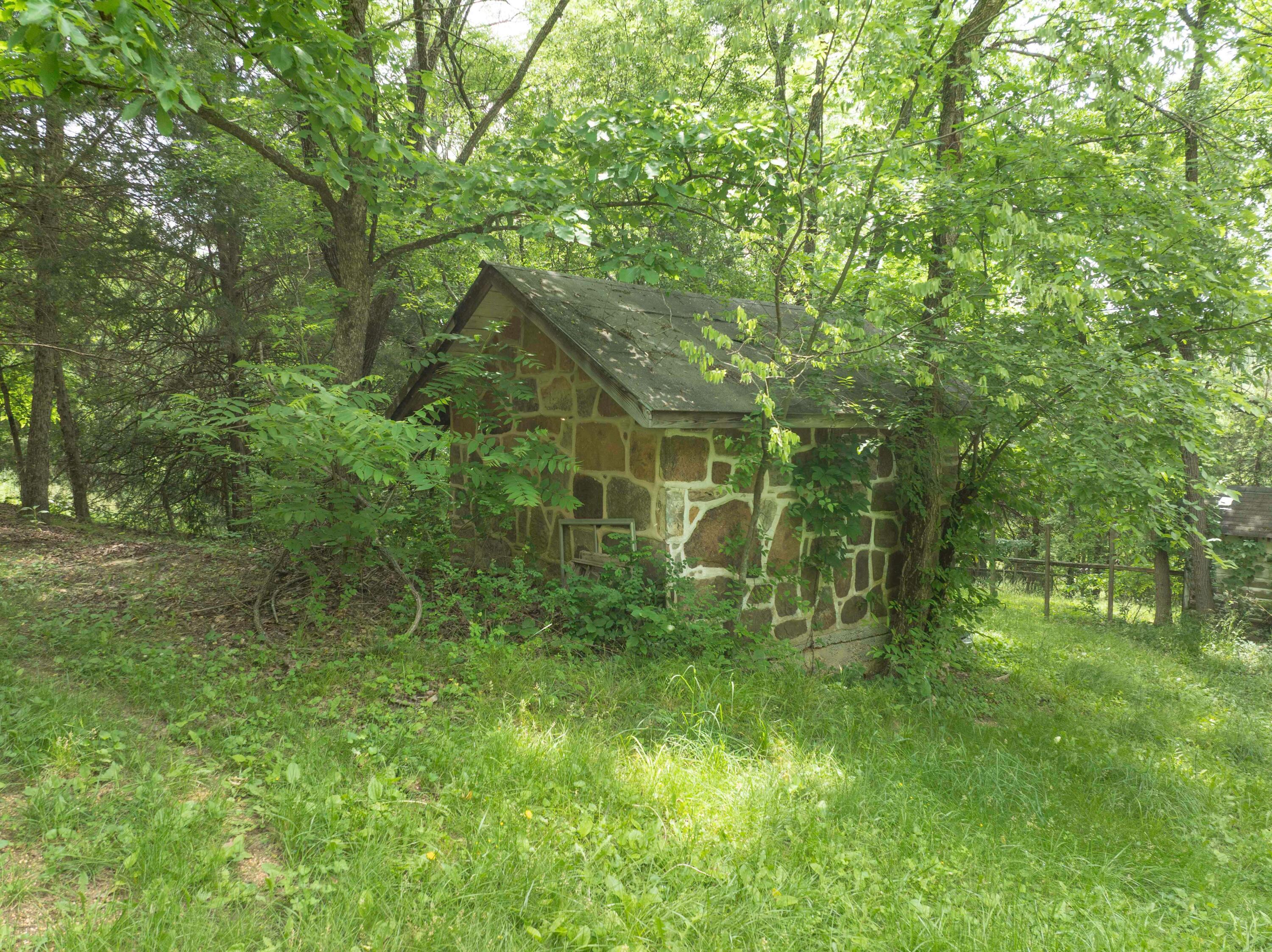 424 Reno Springs Road Property Photo 14