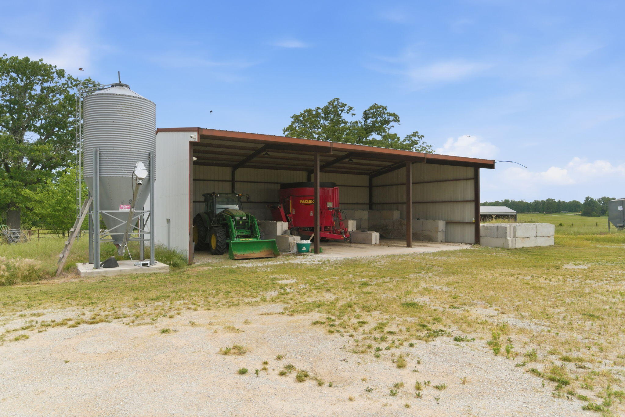 26096 East E Highway Property Photo 14