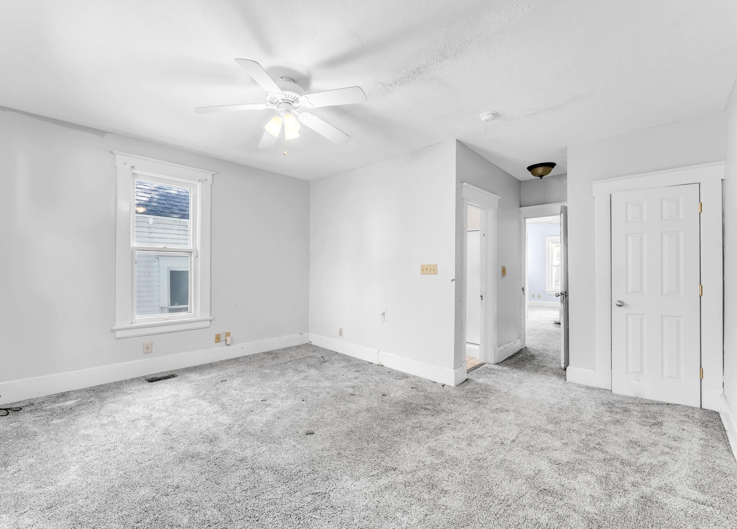 817 West Walnut Street Property Photo 13