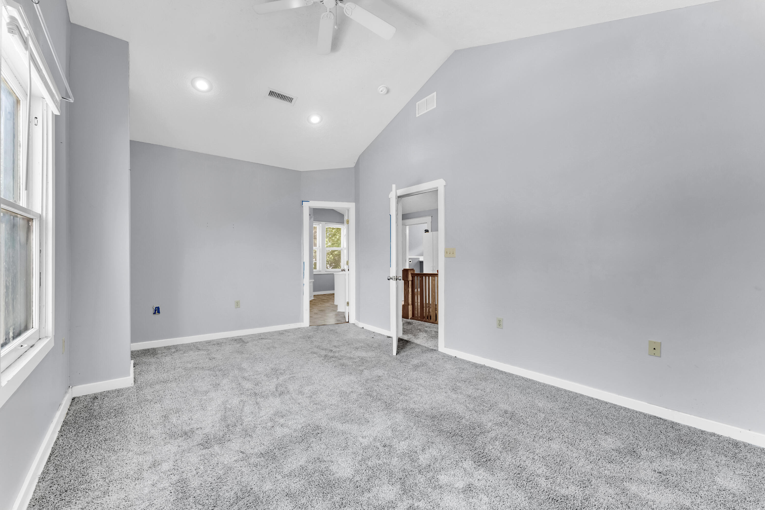 817 West Walnut Street Property Photo 19