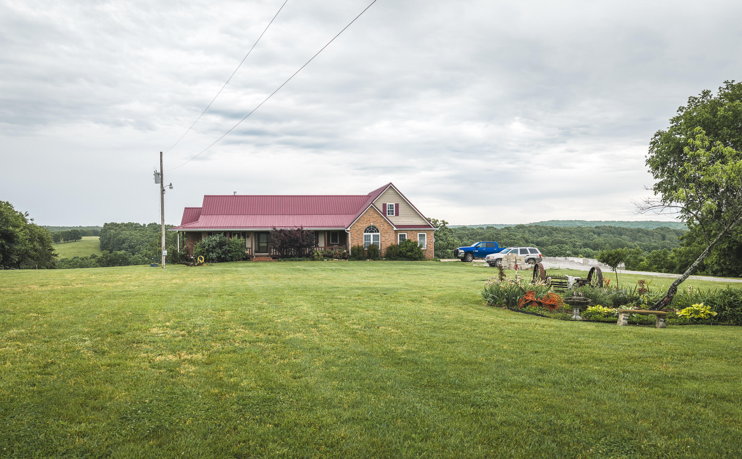 20063 Pigeon Creek Road Property Photo 3