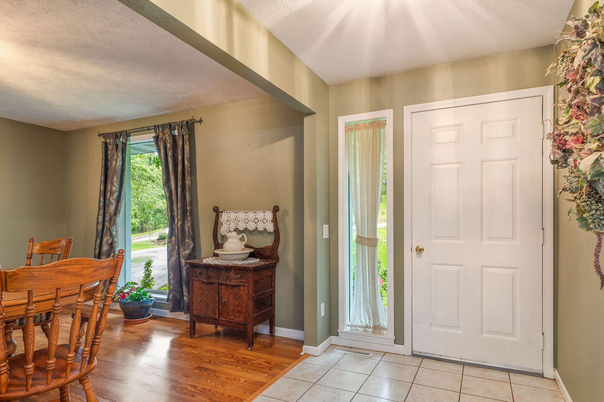 208 Lafayette Lane Property Photo 14