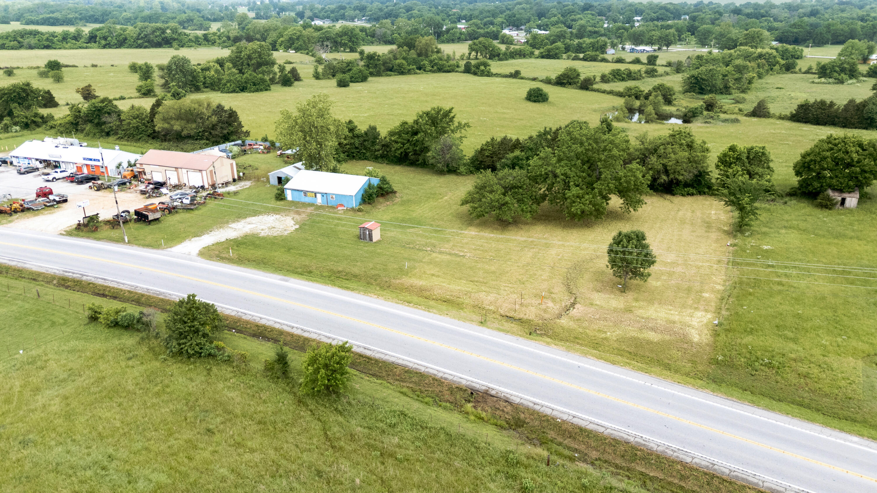 26095 State Highway 37 Property Photo 9