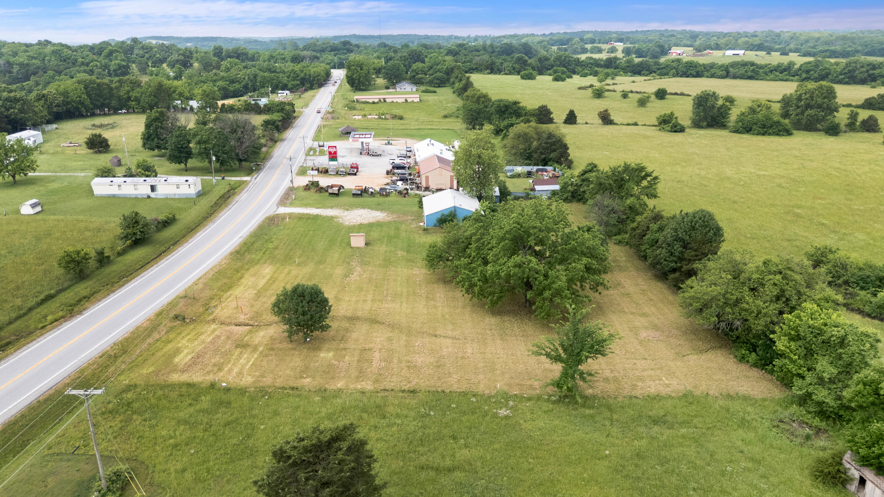 26095 State Highway 37 Property Photo 12