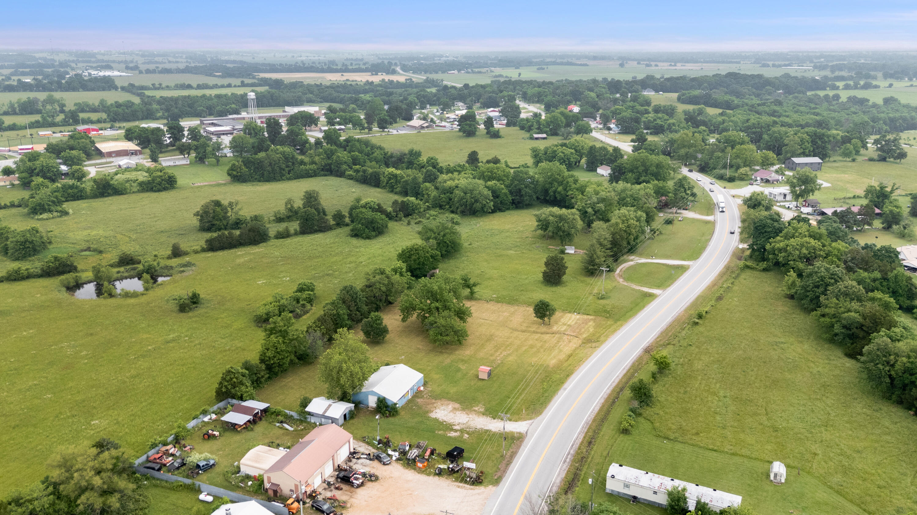 26095 State Highway 37 Property Photo 14