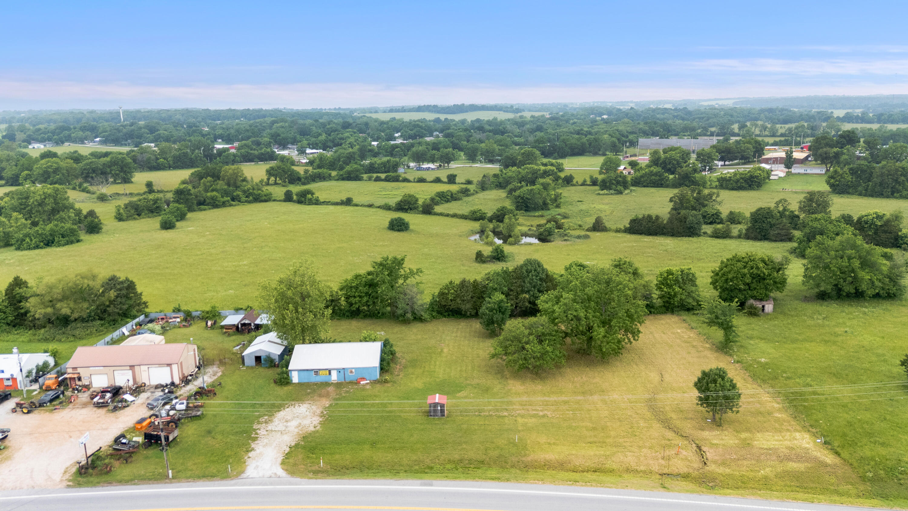 26095 State Highway 37 Property Photo 17