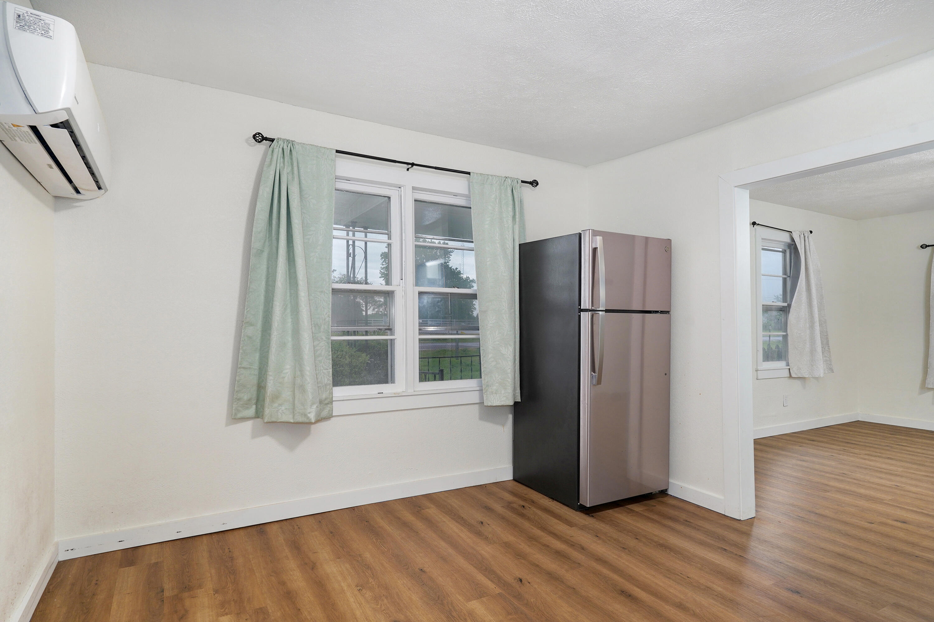 917 South West Avenue Property Photo 15