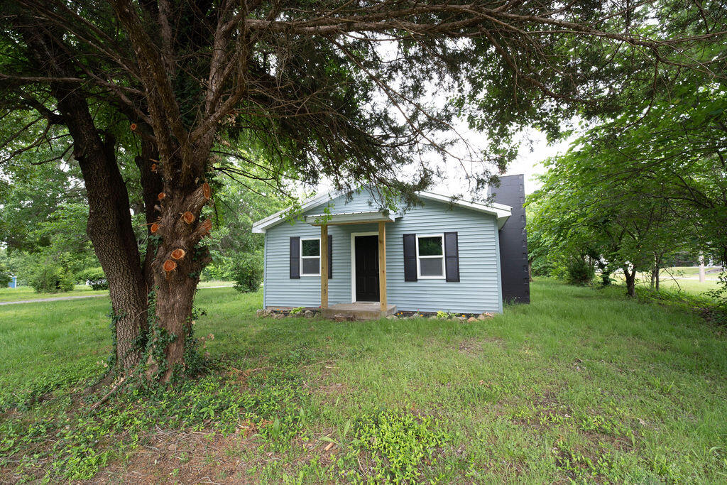 1.7+/- Acres 6225 Spurgeon Road Property Photo 1