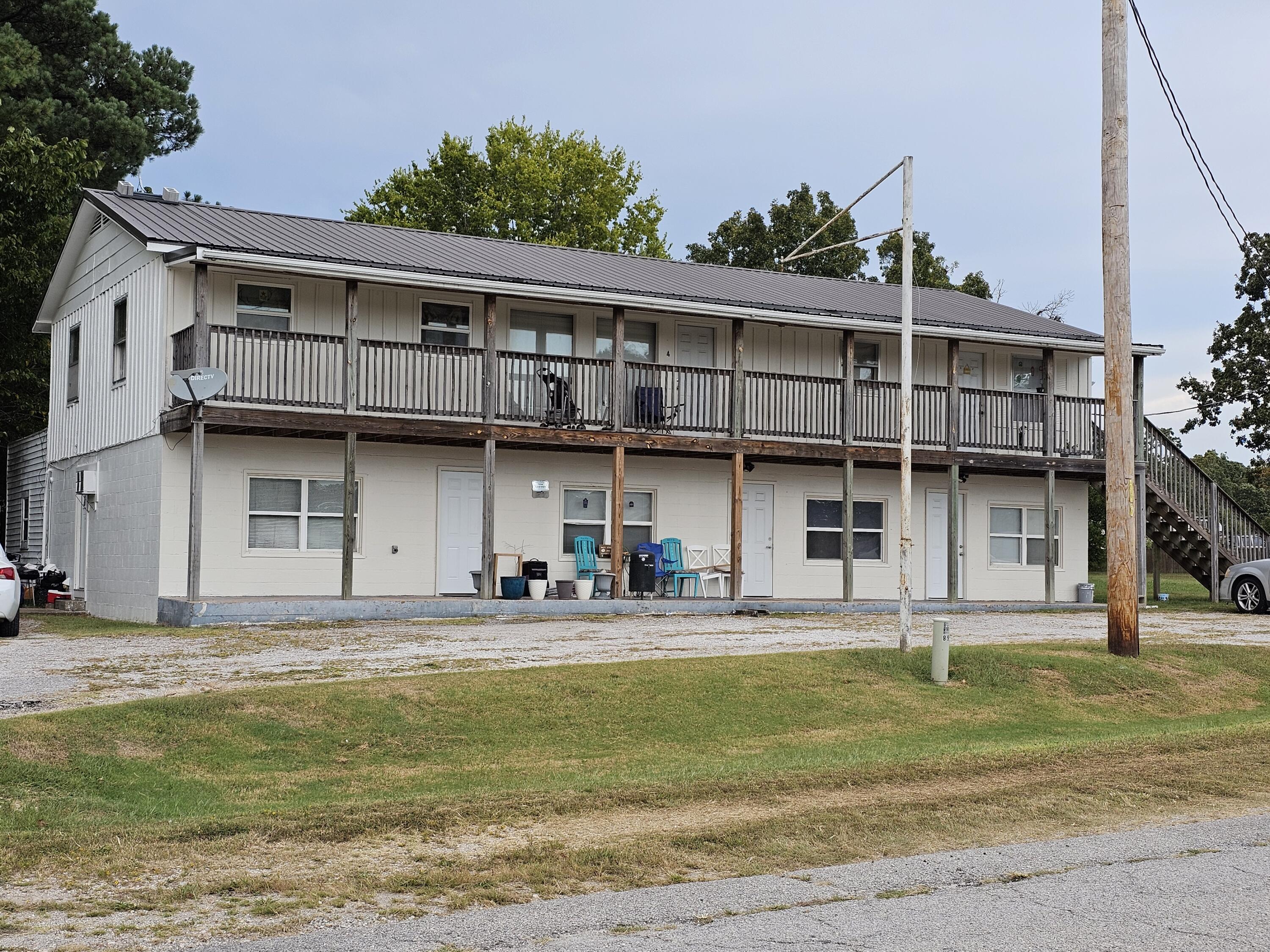 17614 Elwood Junction Road Property Photo 2
