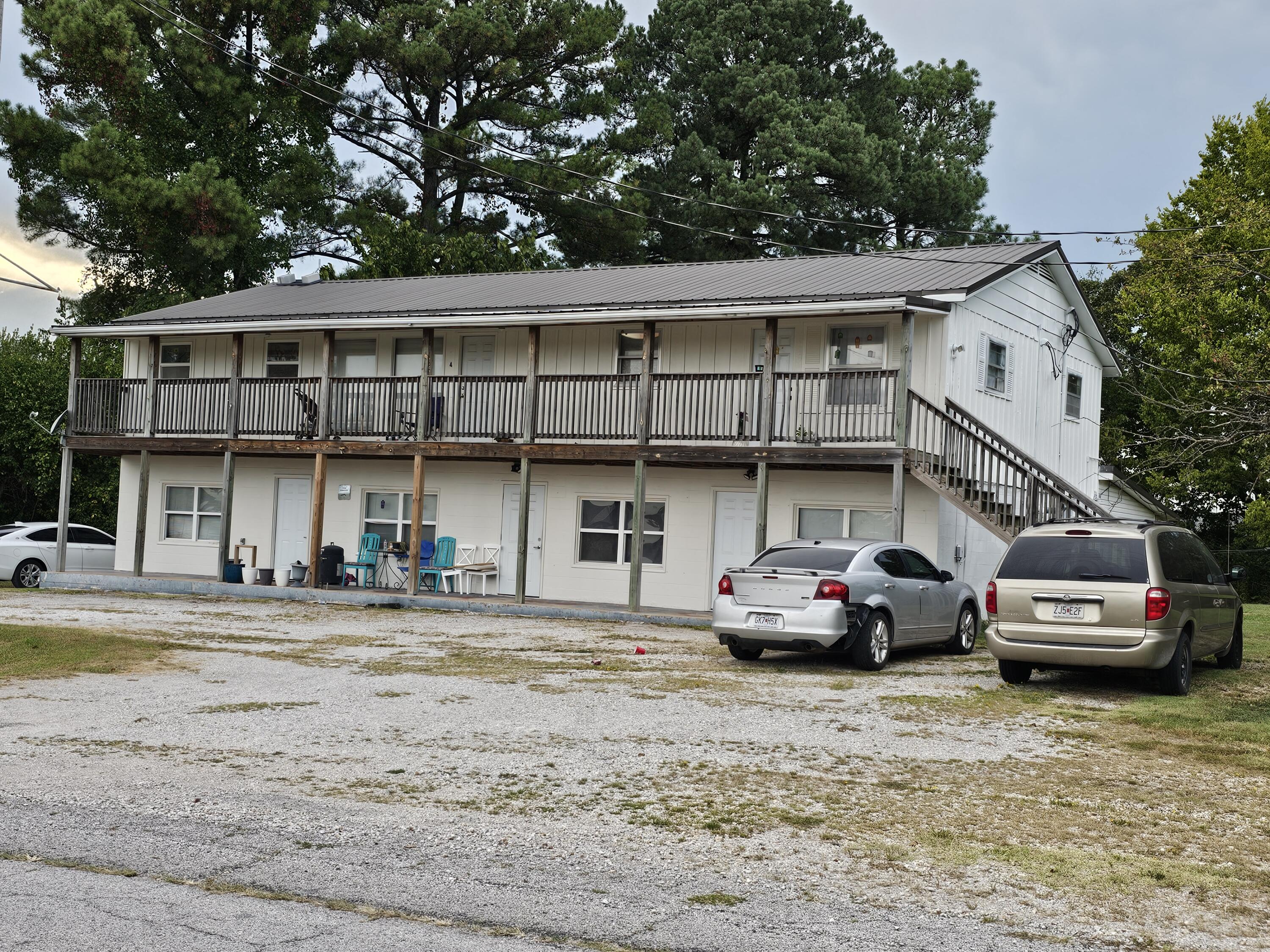 17614 Elwood Junction Road Property Photo 4