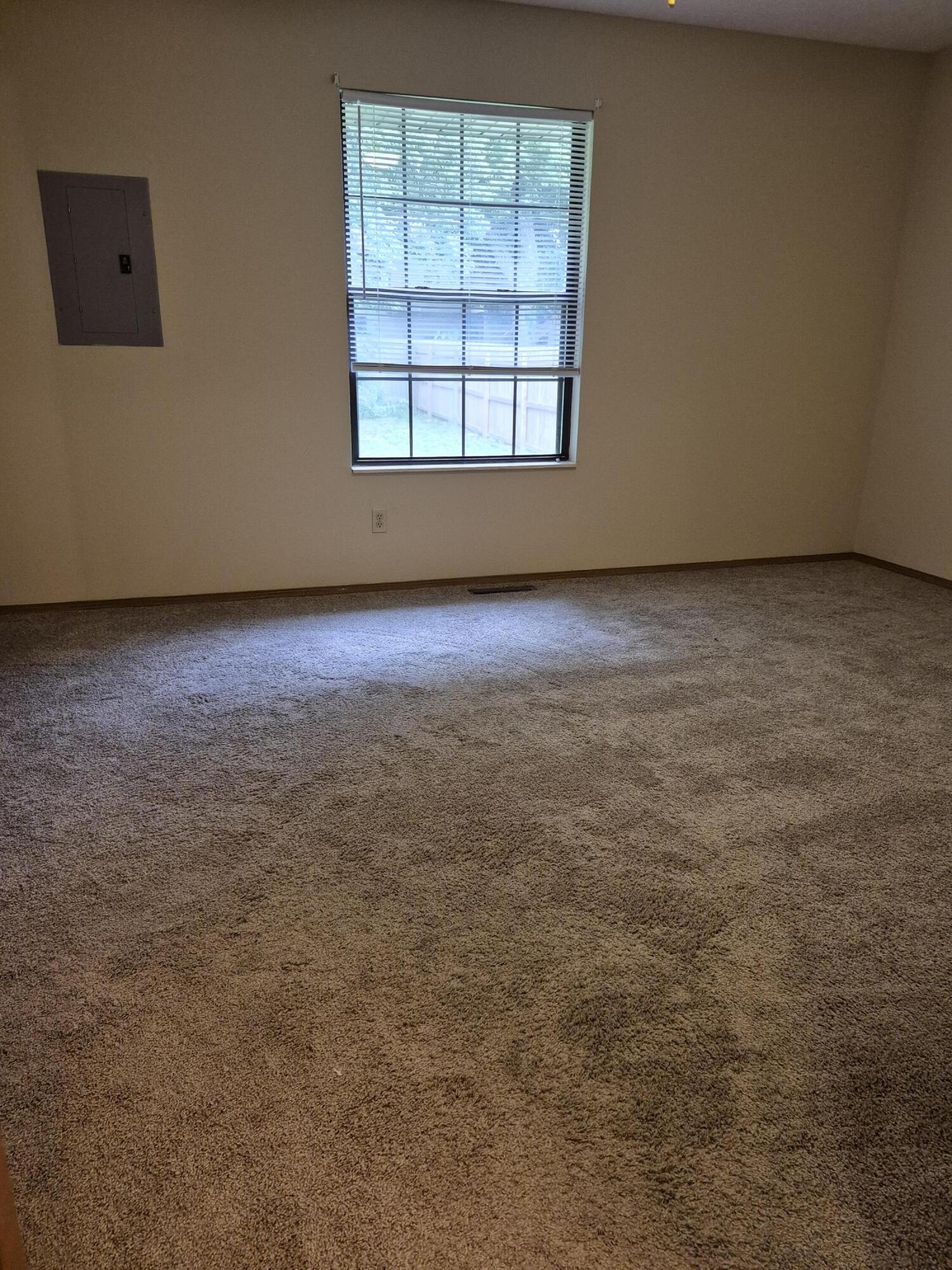 3467 South Doris Avenue Property Photo 10