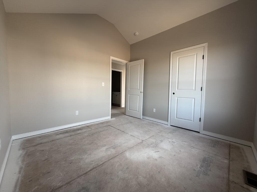 439 Pebblestone Street Property Photo 3