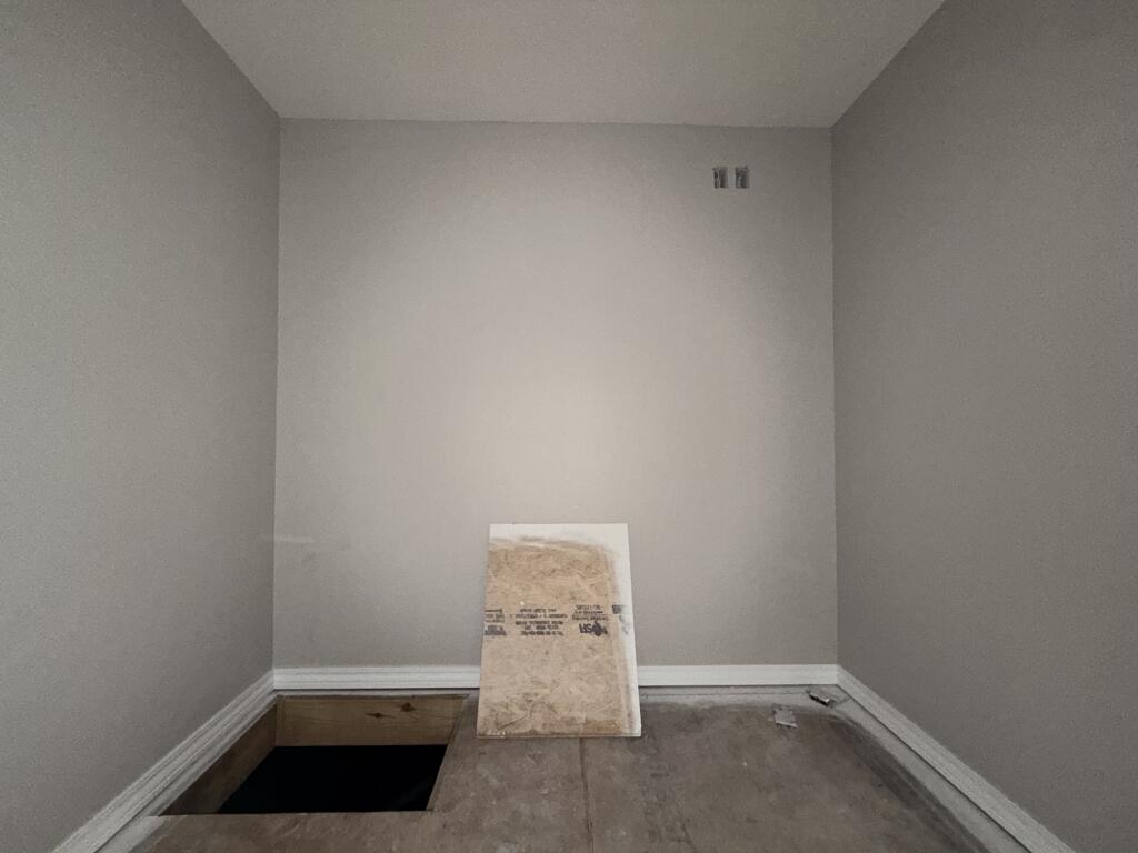 439 Pebblestone Street Property Photo 4