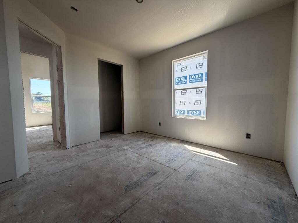 439 Pebblestone Street Property Photo 6