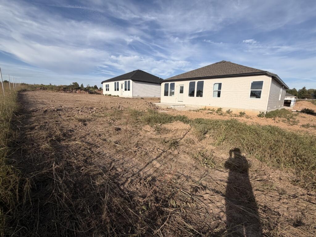 439 Pebblestone Street Property Photo 8