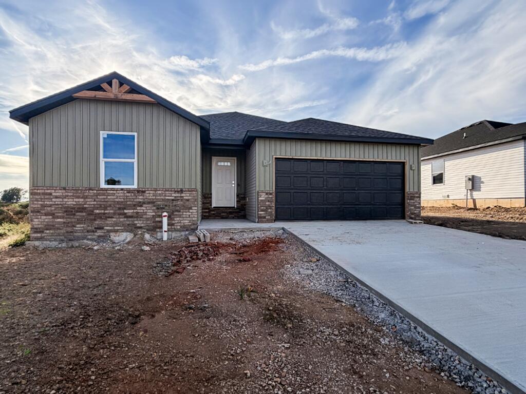 439 Pebblestone Street Property Photo 9