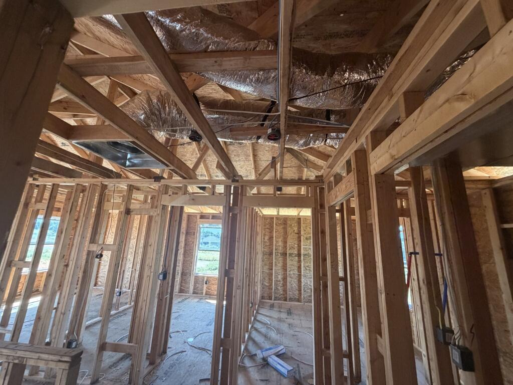 427 Pebblestone Street Property Photo 7