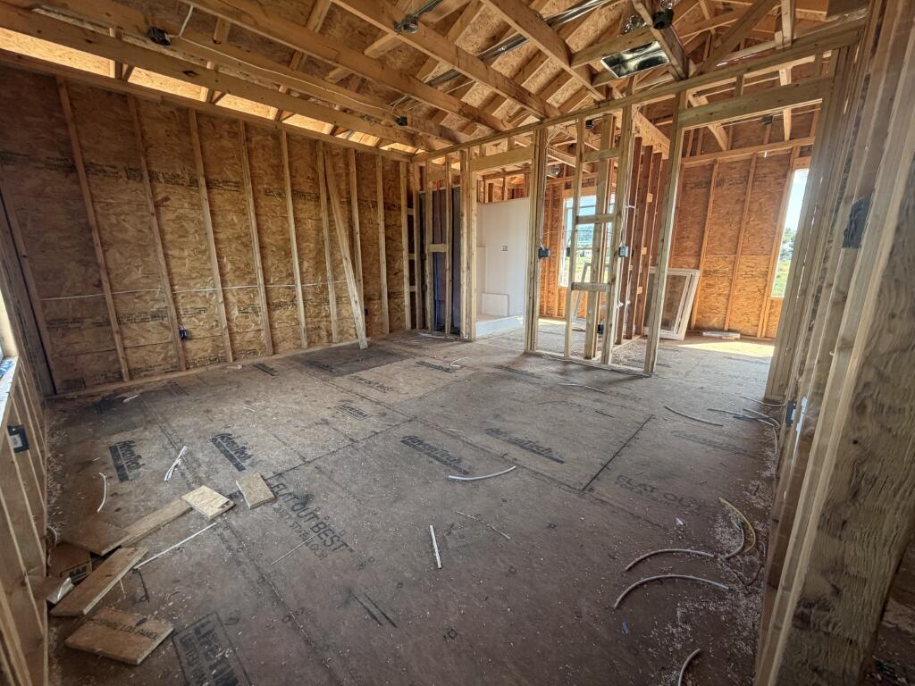 427 Pebblestone Street Property Photo 9