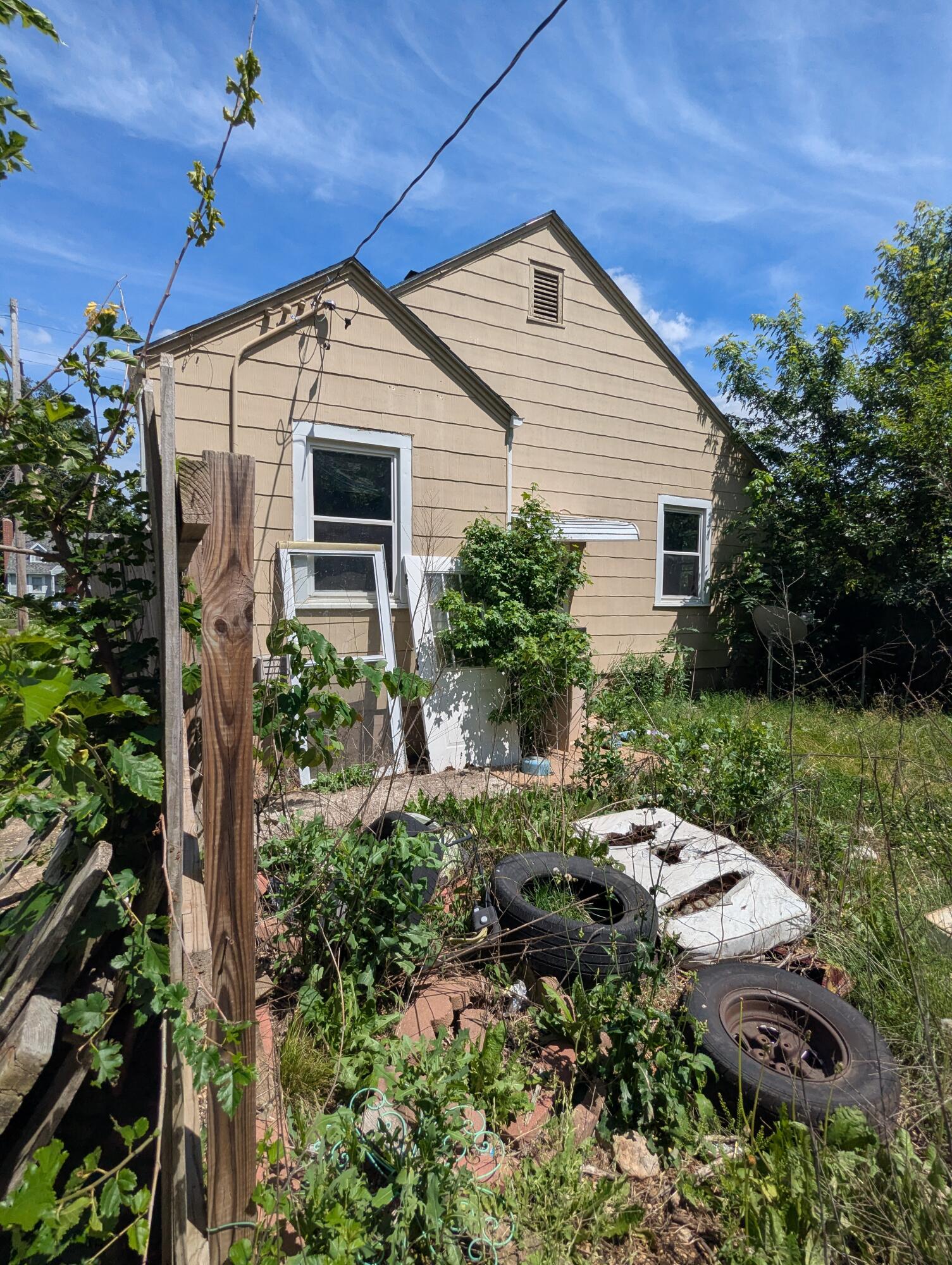 421 South West Avenue Property Photo 4