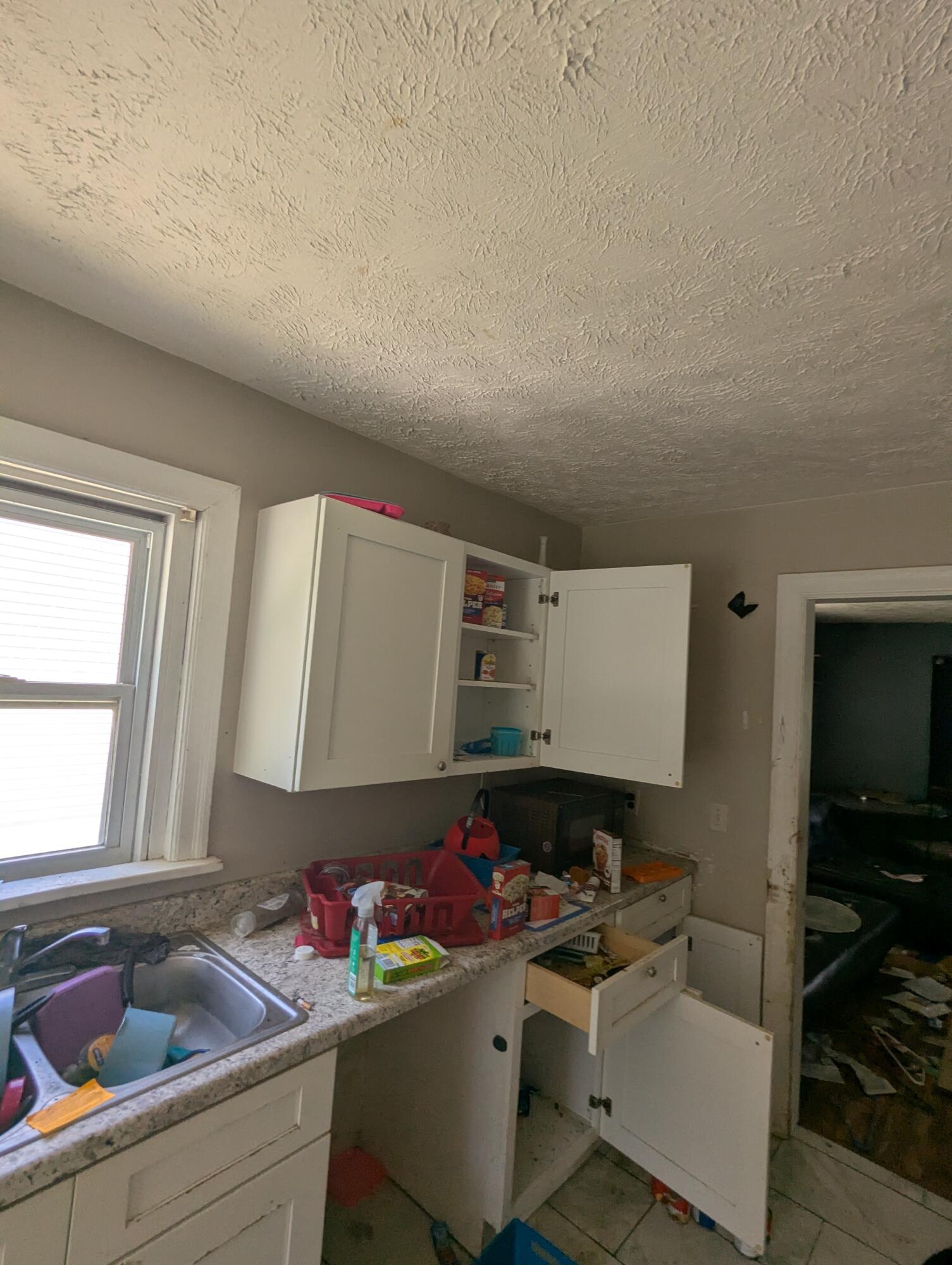 421 South West Avenue Property Photo 27