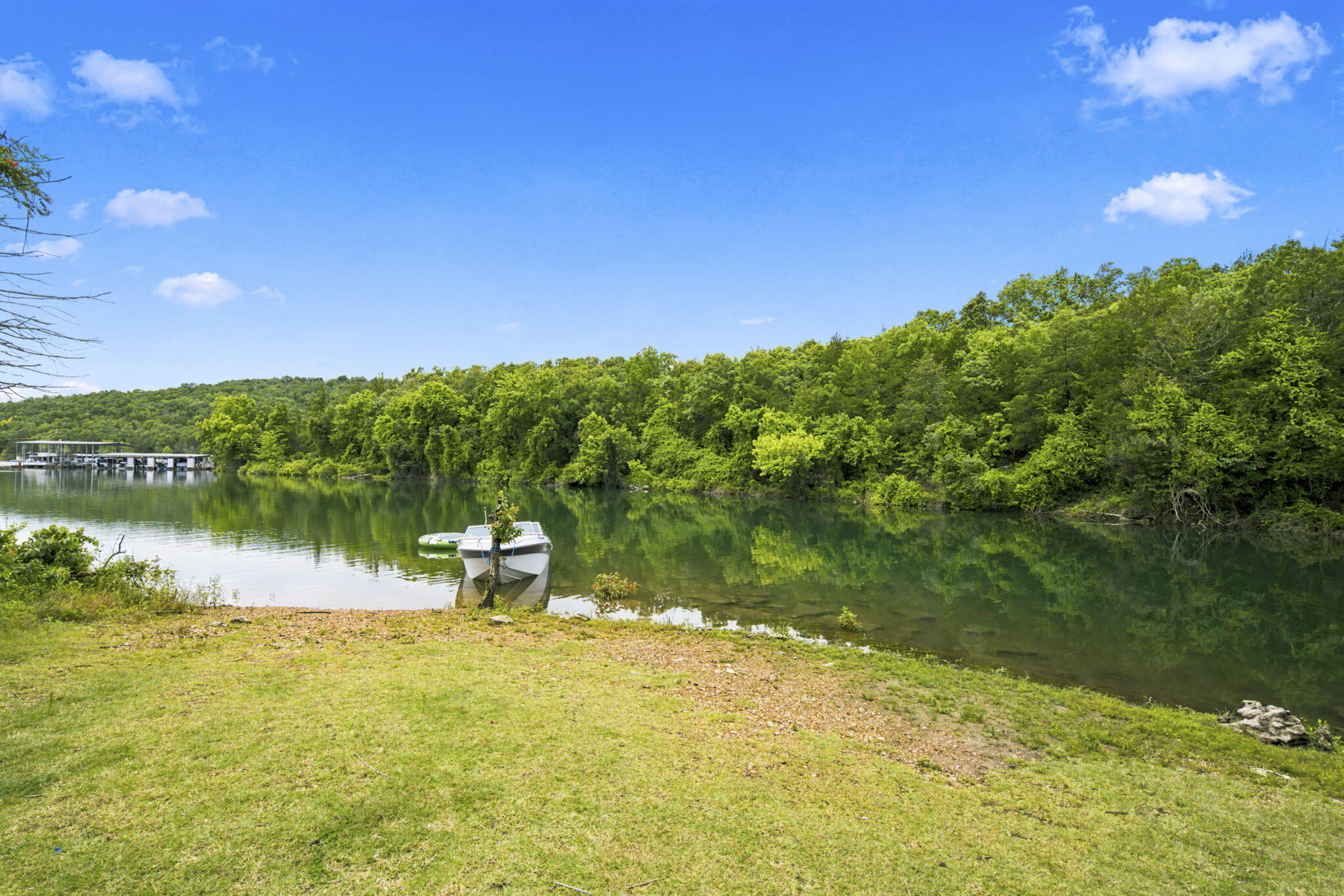 000 Cedar Cove Road Property Photo 8