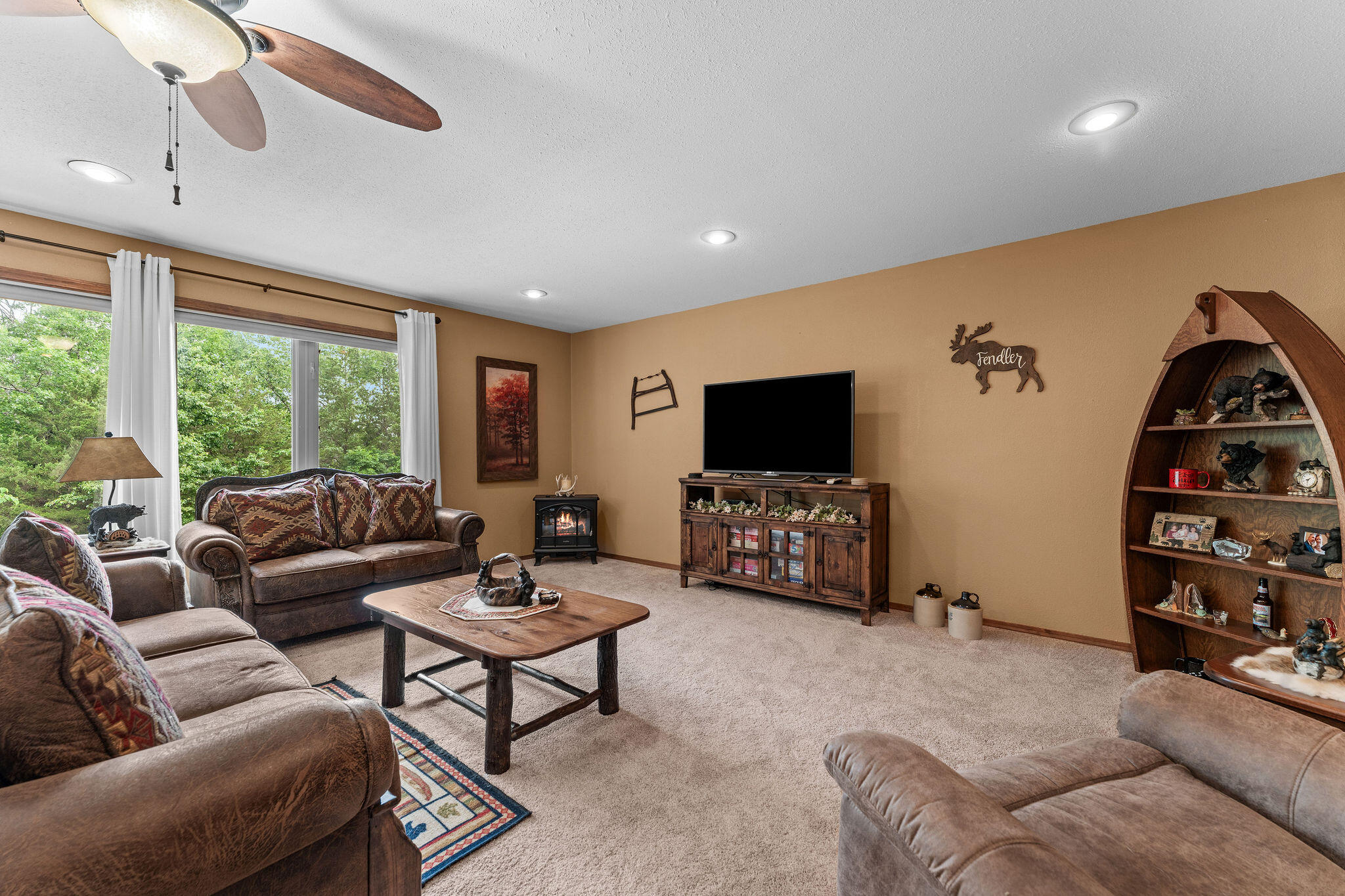 845 Alyeska Point Road Property Photo 17